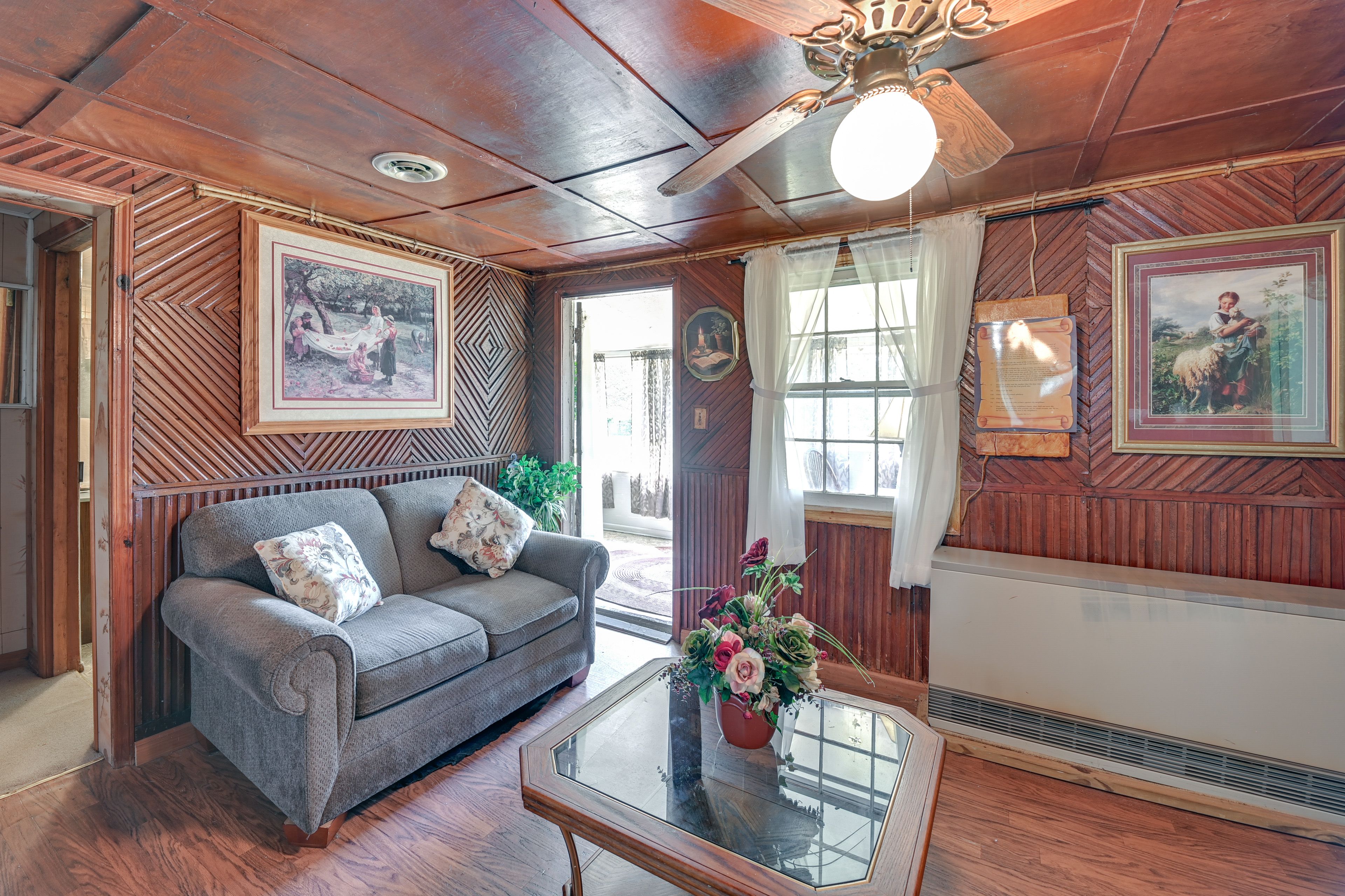 Additional Living Area | Books | Movies | Board Games | Children's Toys