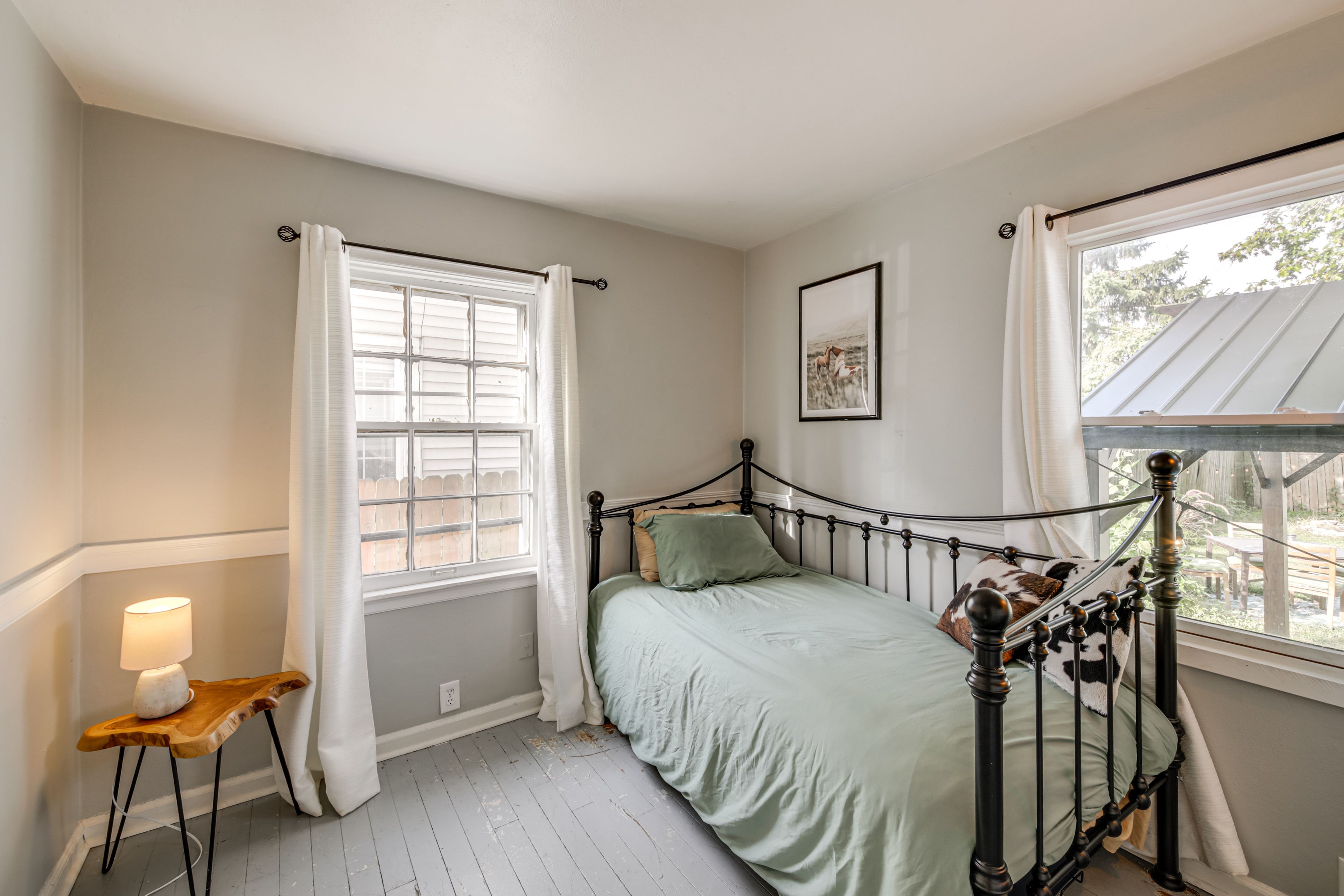 Bedroom 2 | 1st Floor | Twin Daybed w/ Twin Trundle