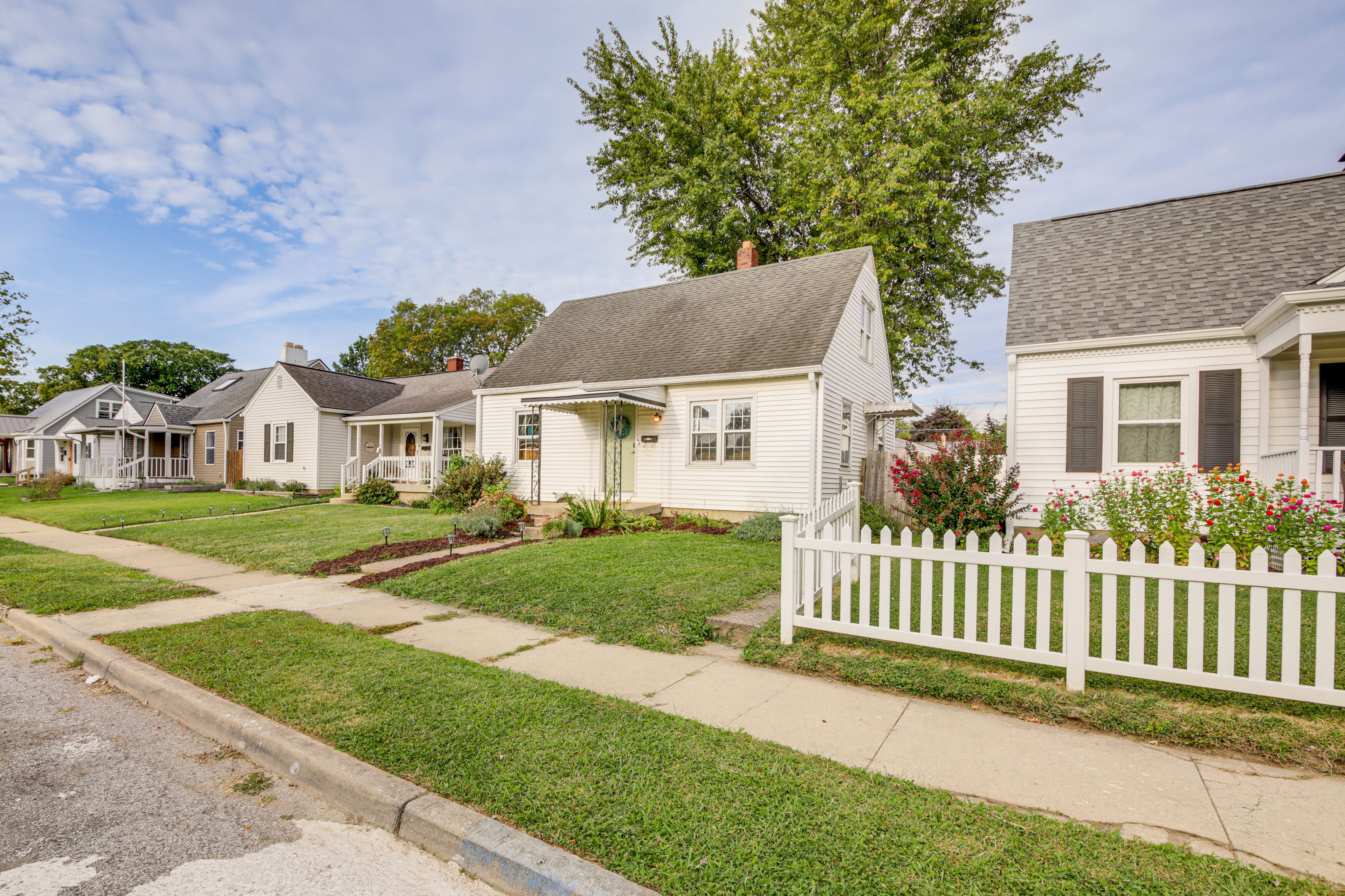 Parking | Driveway (3 Vehicles)