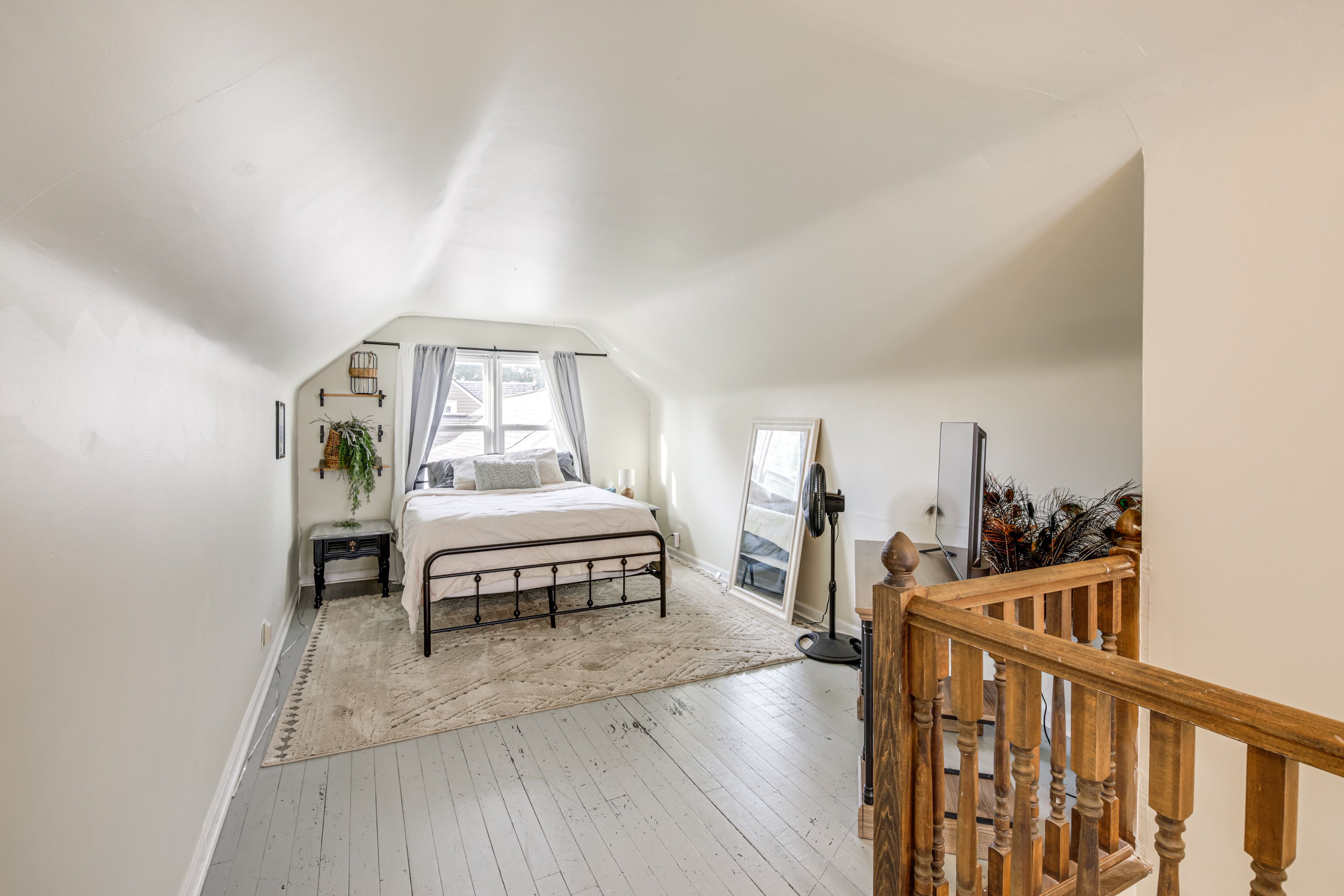 Bedroom 3 | Loft | Queen Bed