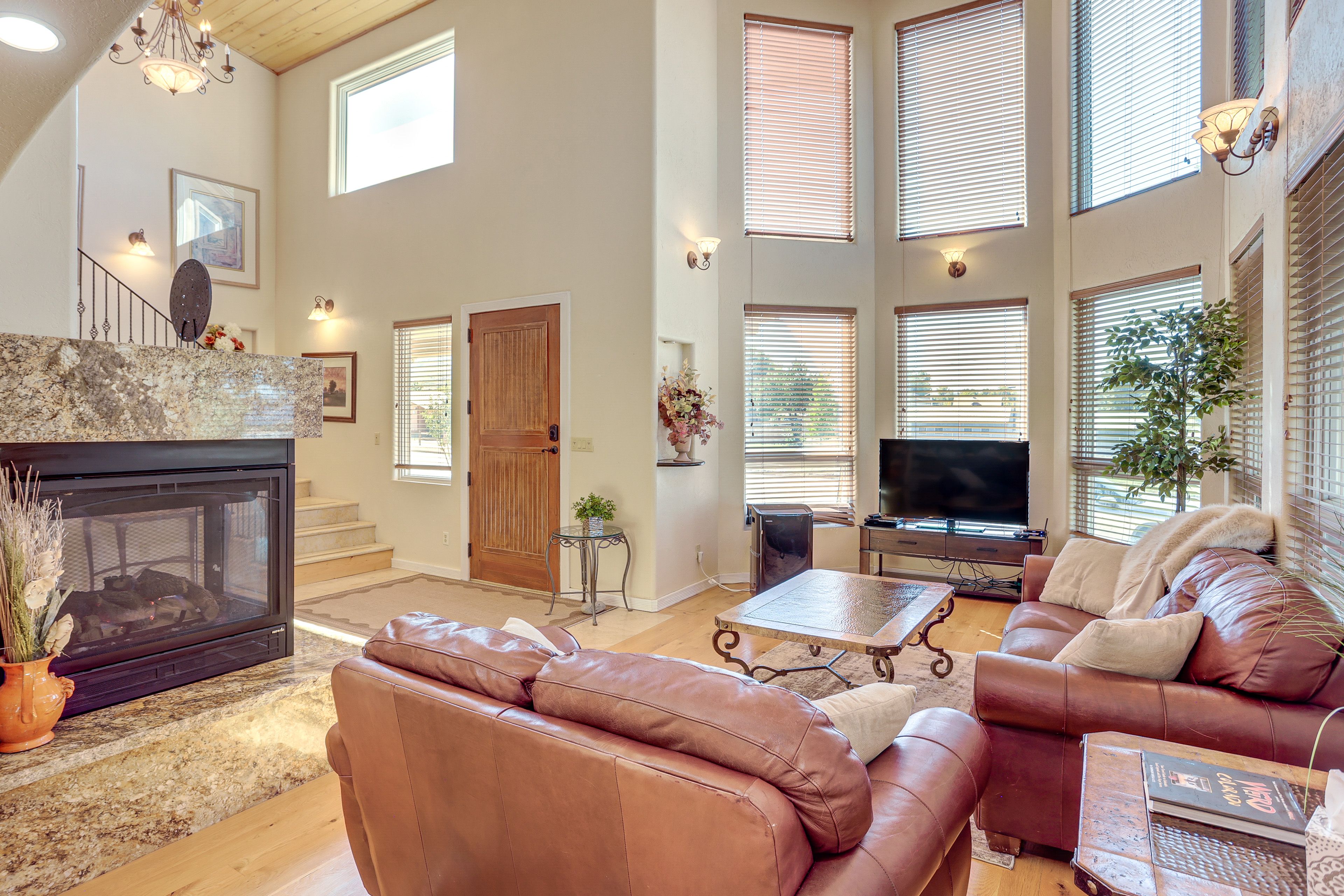 Mancos Vacation Rental | 4BR | 3.5BA | 4,000 Sq Ft | Stairs Required