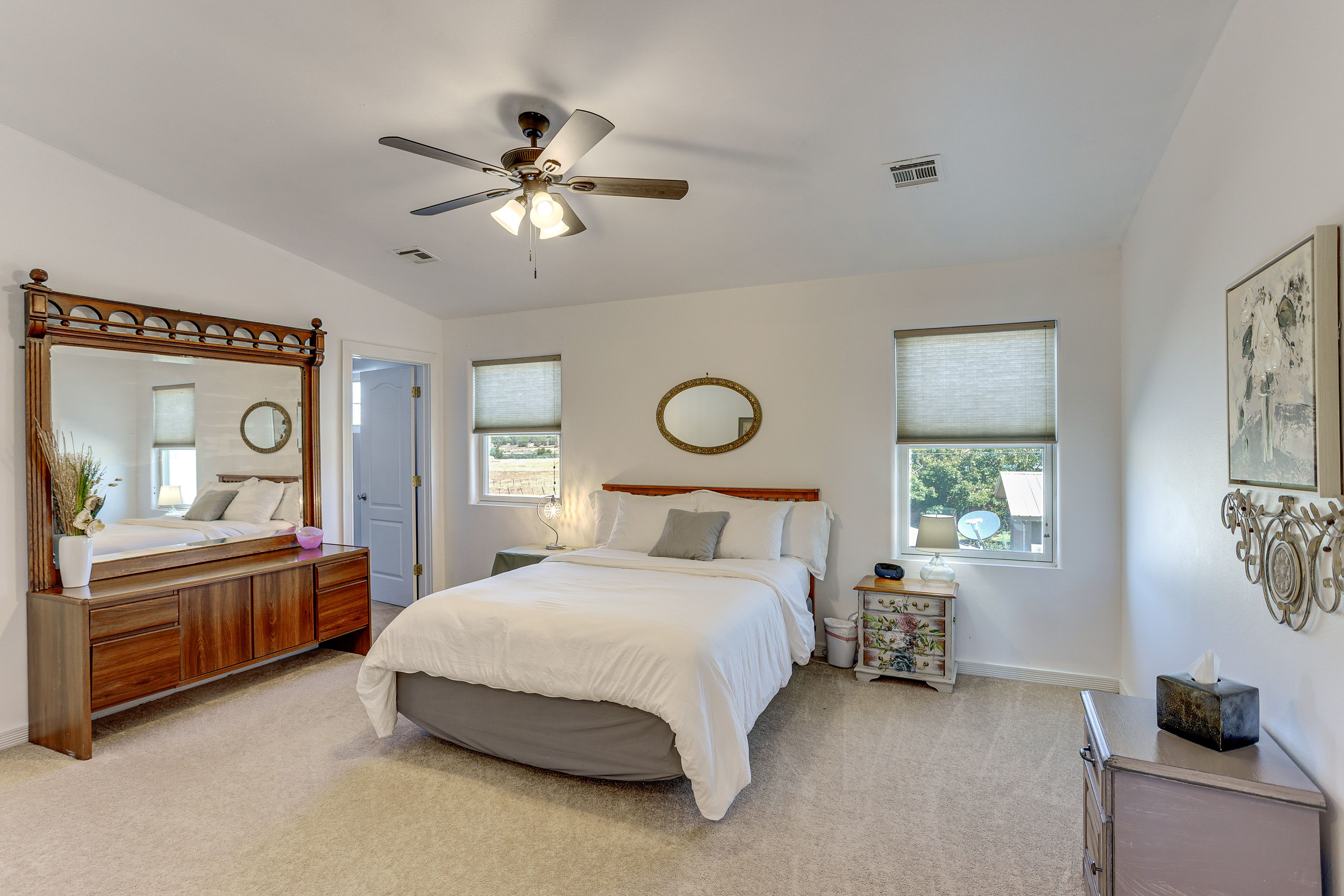 Bedroom 3 | 2nd Floor | Queen Bed | Smart TV | Walk-In Closet