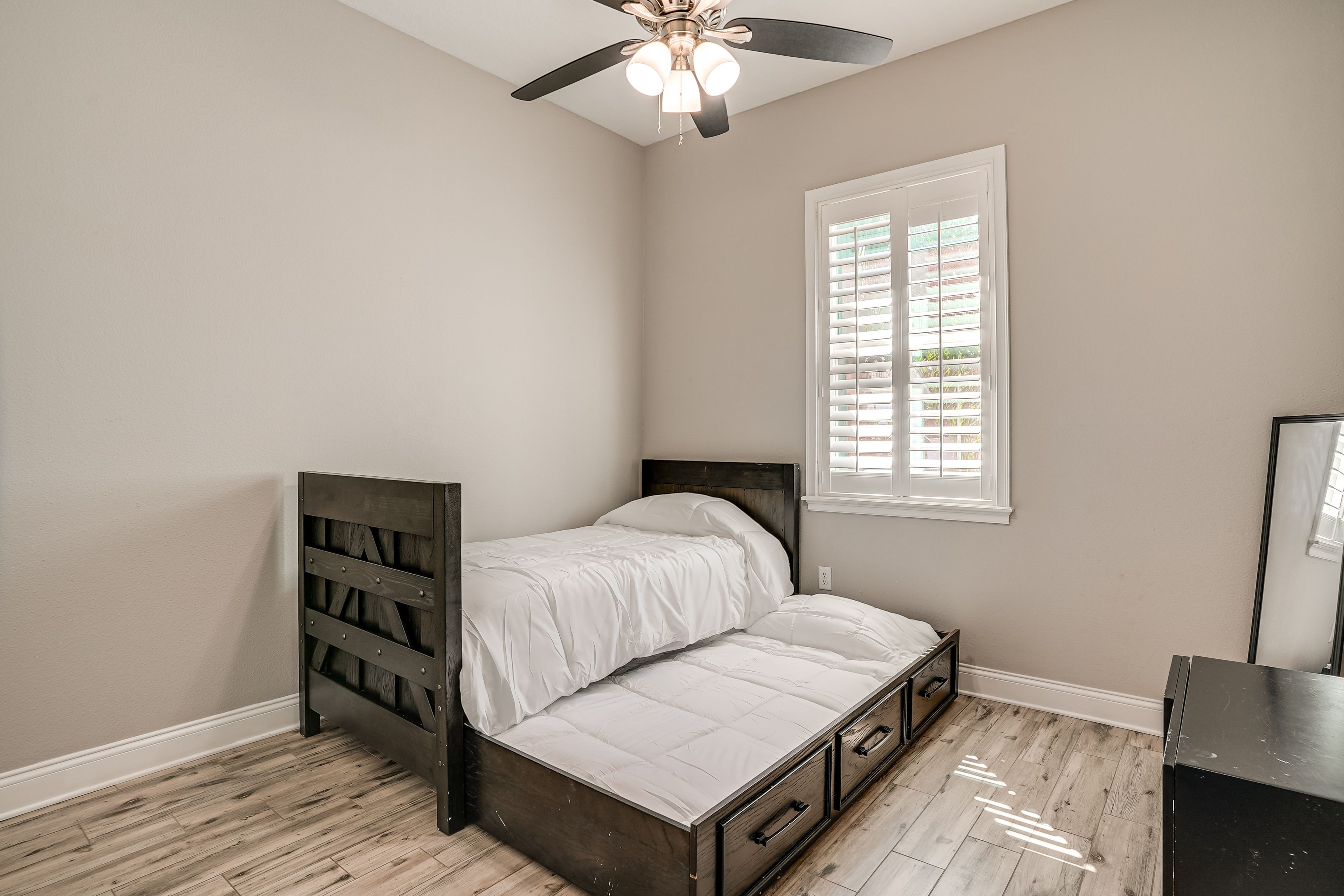 Bedroom 4 | Twin Bed w/ Twin Trundle