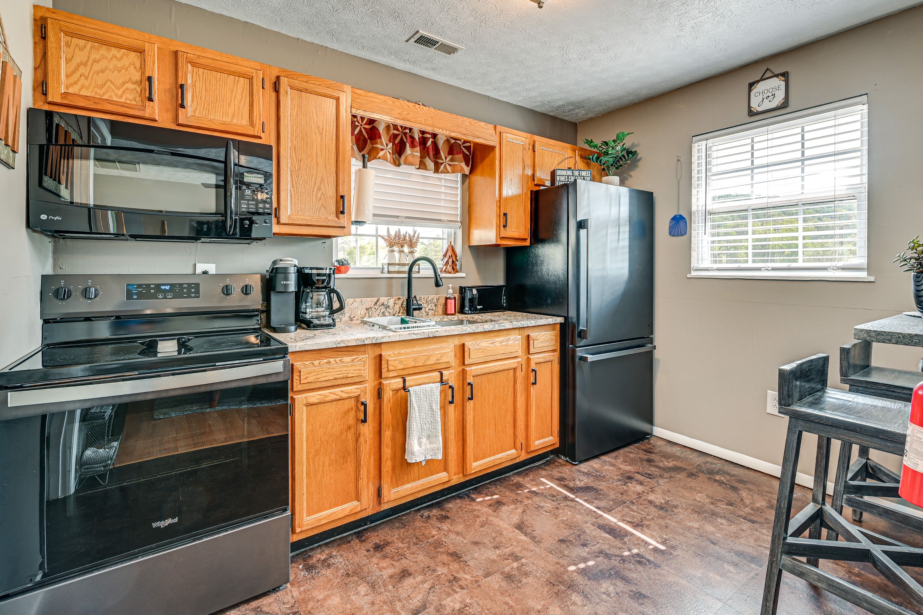 Kitchen | Cooking Basics | Dishware & Flatware