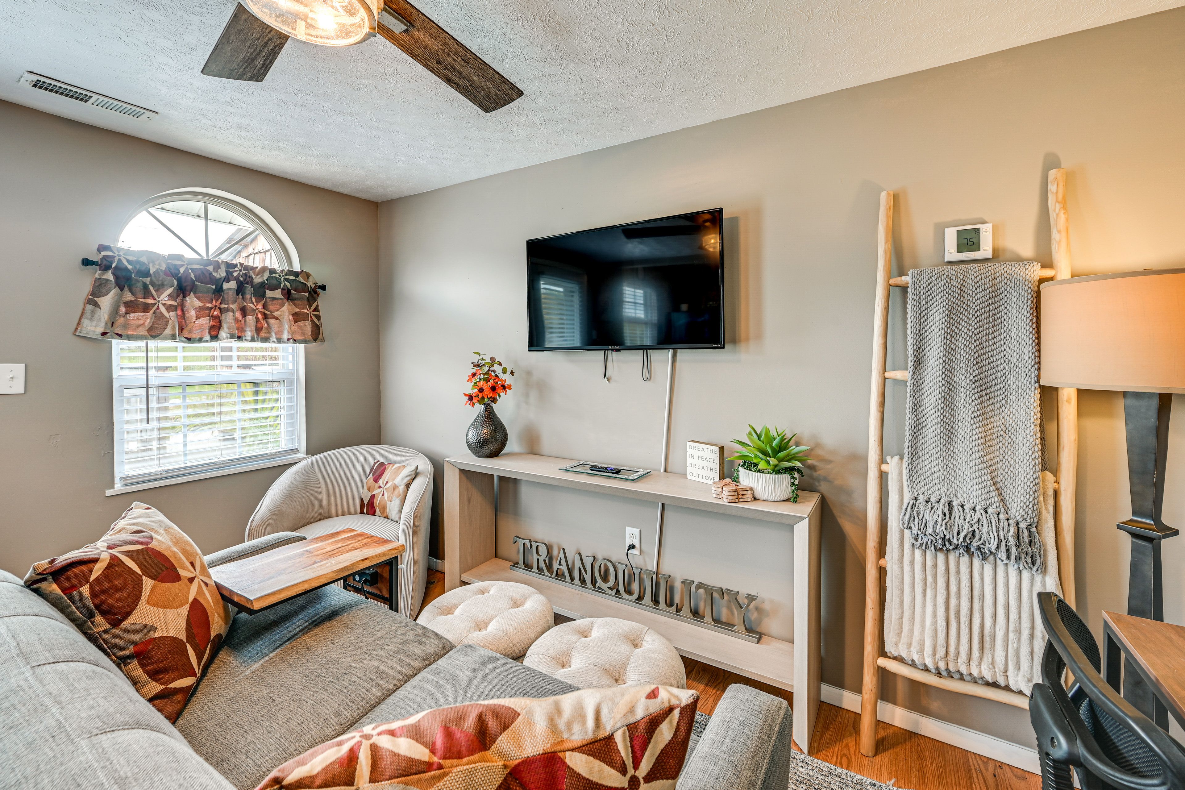 Living Room | Dedicated Workspace