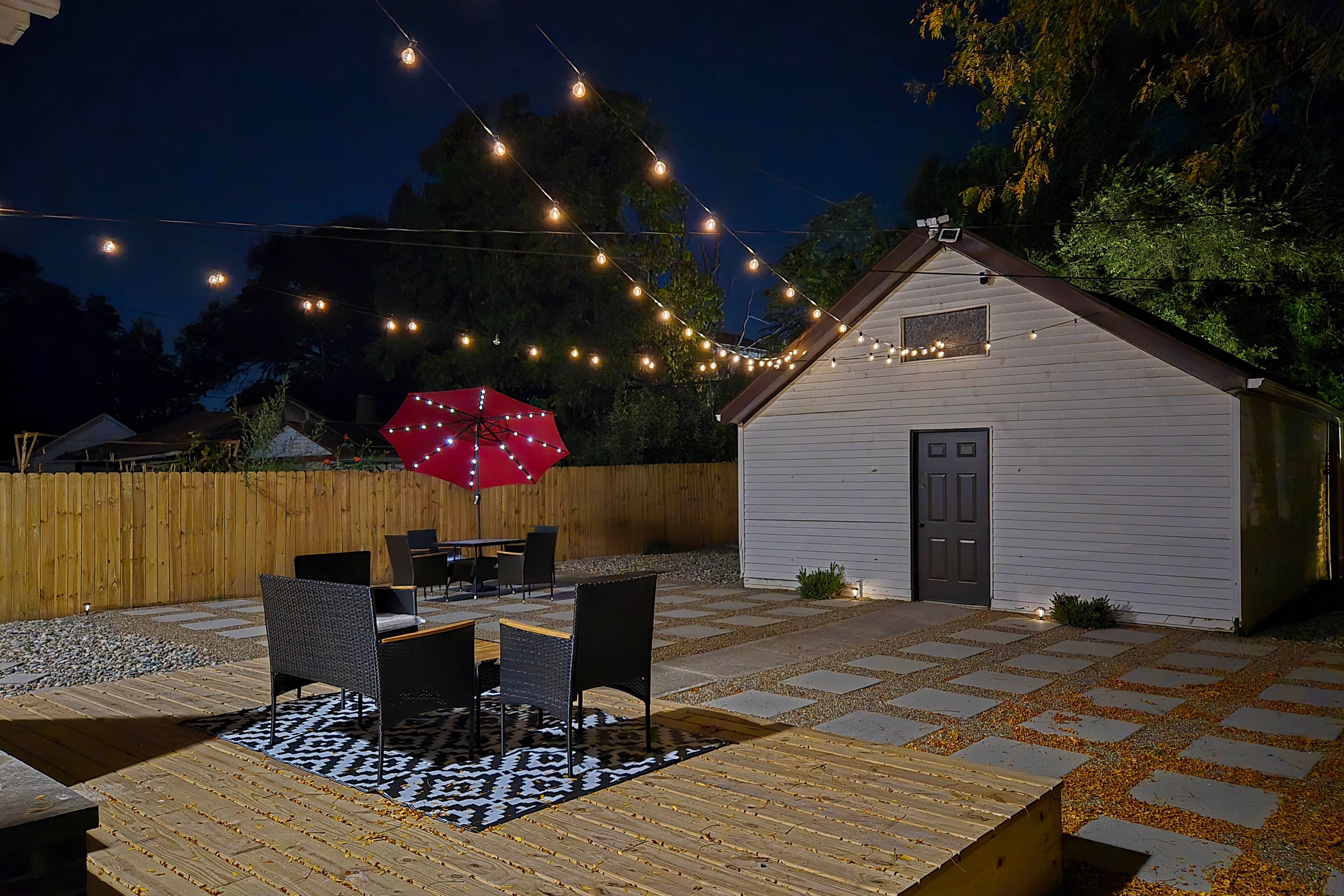 Private Outdoor Space | Evening
