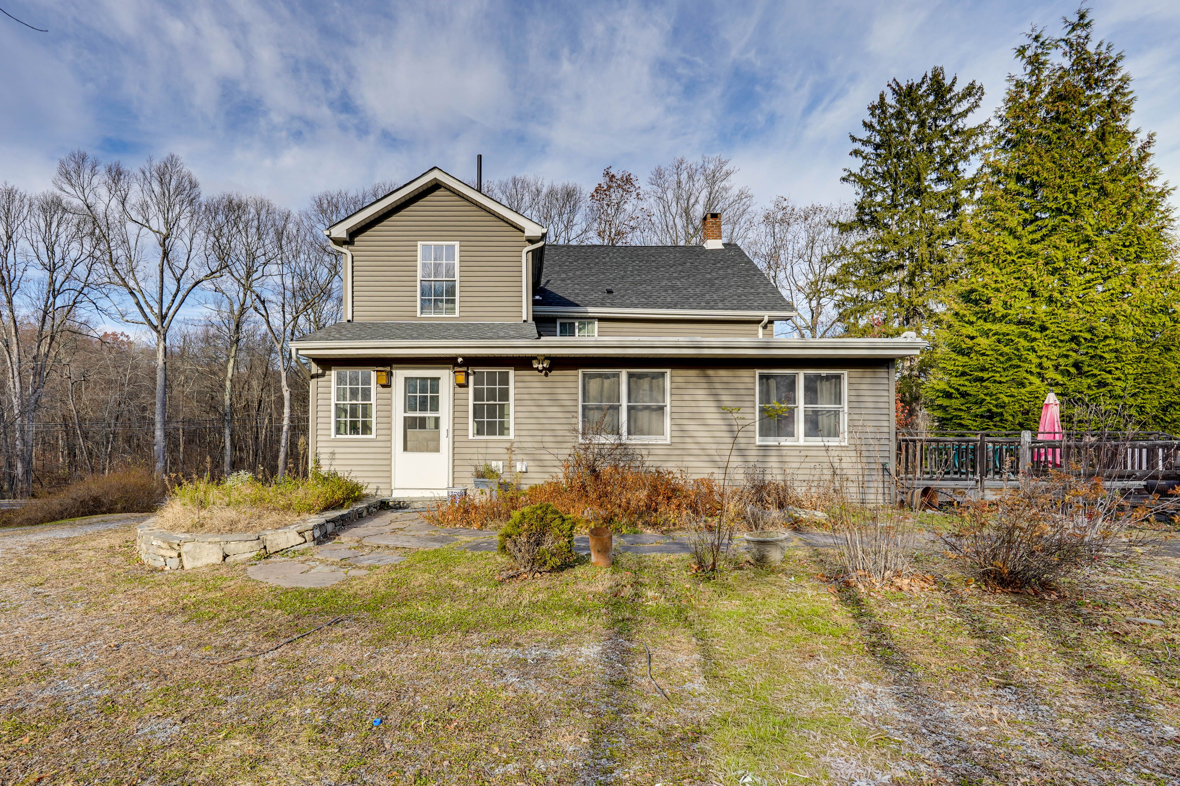 Back Exterior | Yard Space