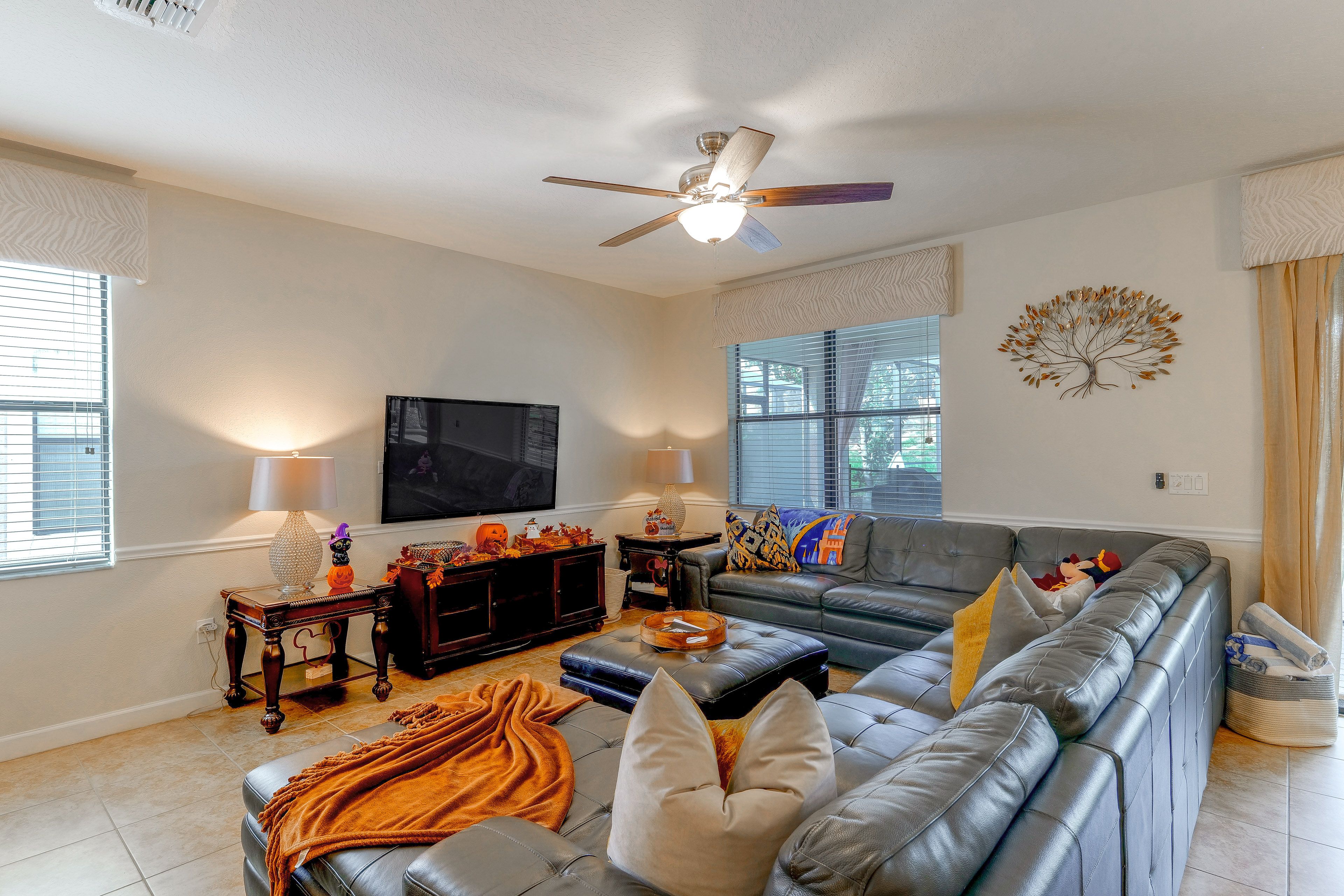 Living Room | Smart TV | Free WiFi | 1st Floor