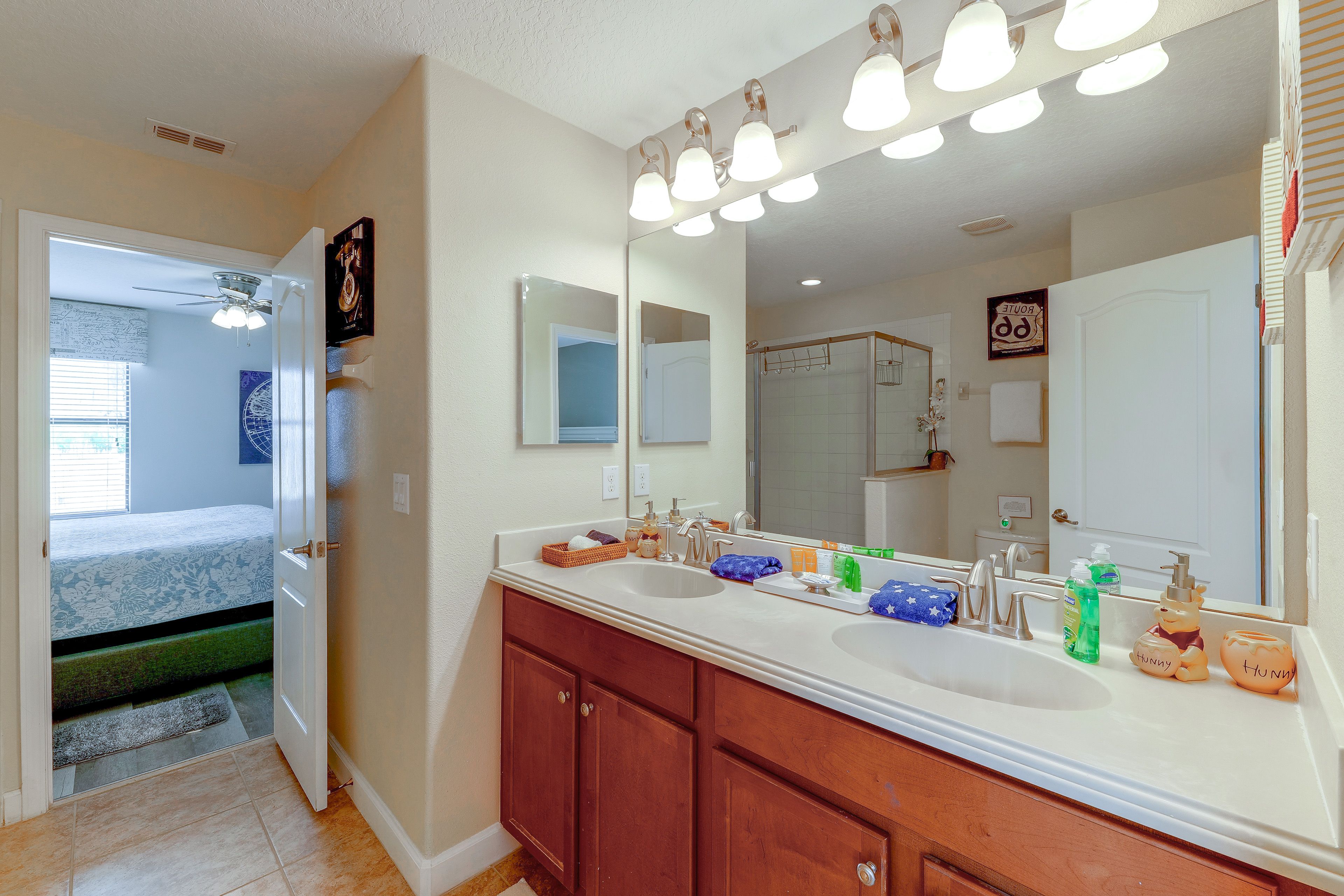 Bathroom | 2nd Floor