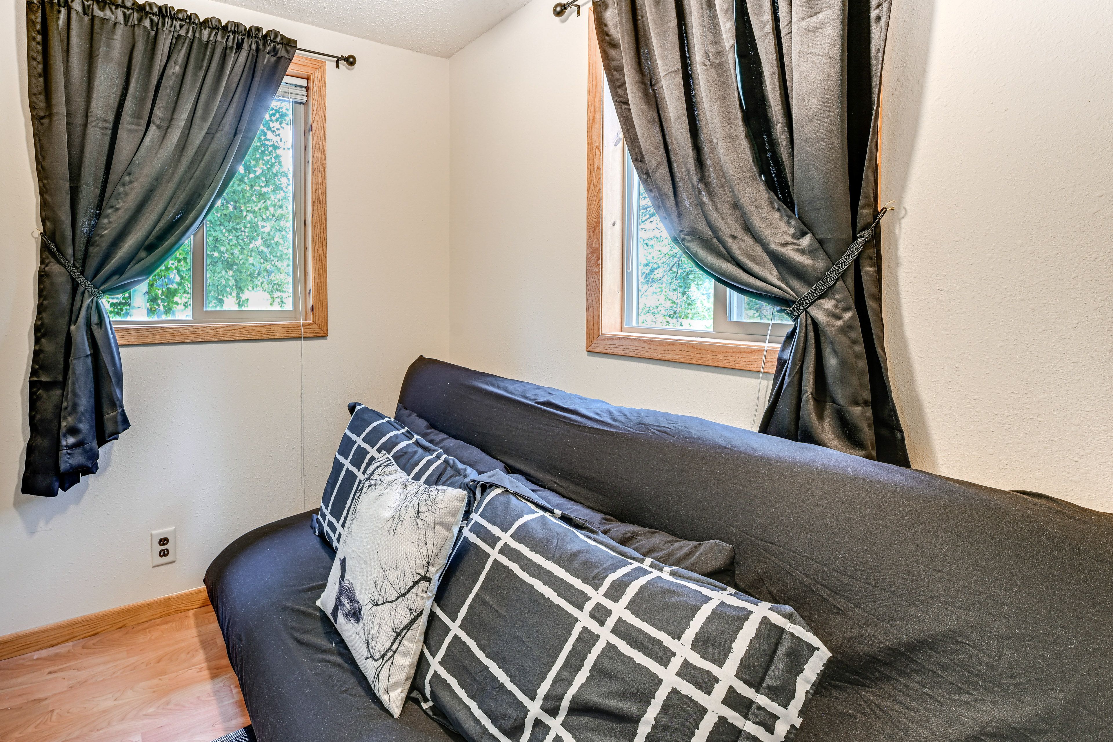 Bedroom 2 | Full Futon