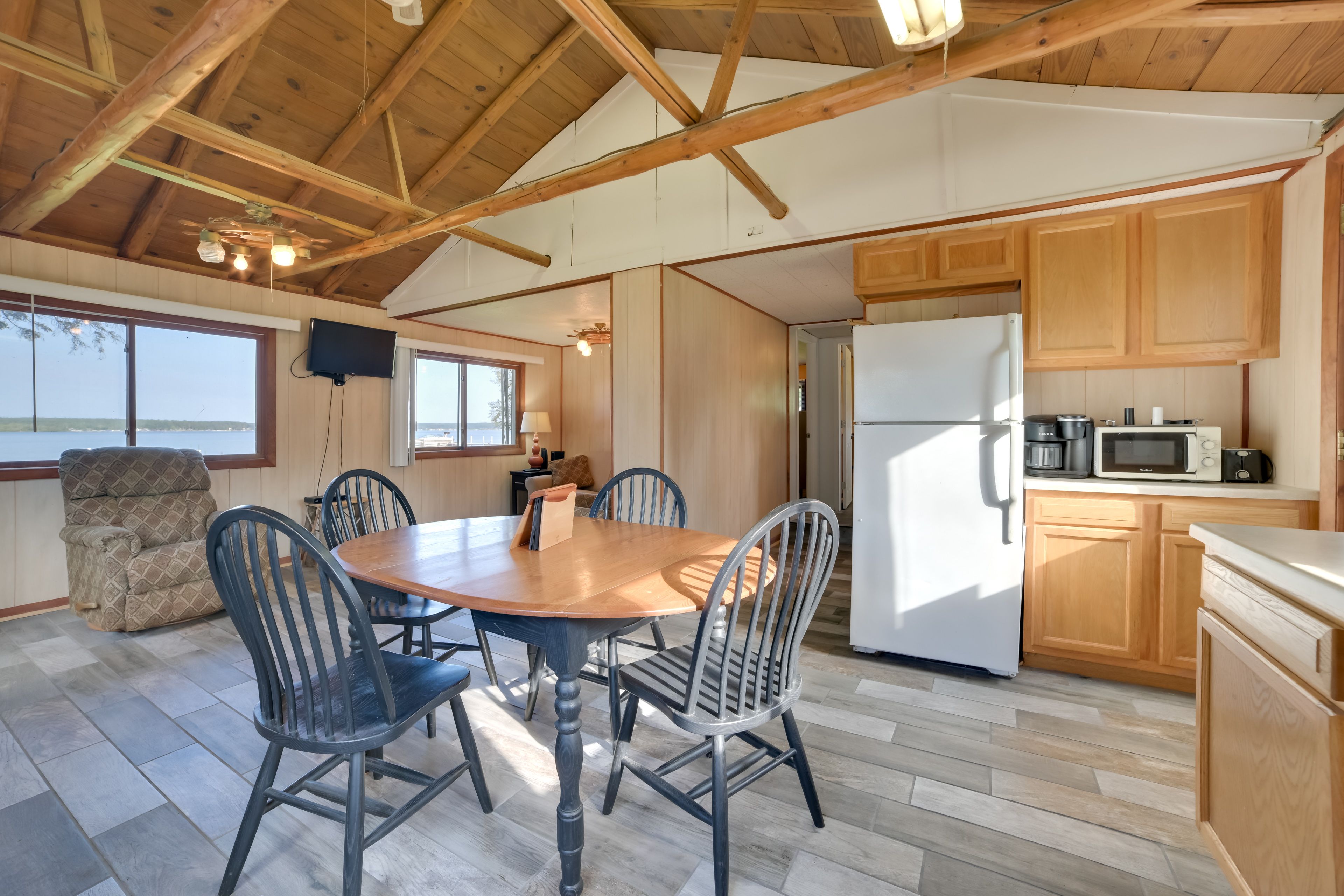 Dining Area | Dishware & Flatware