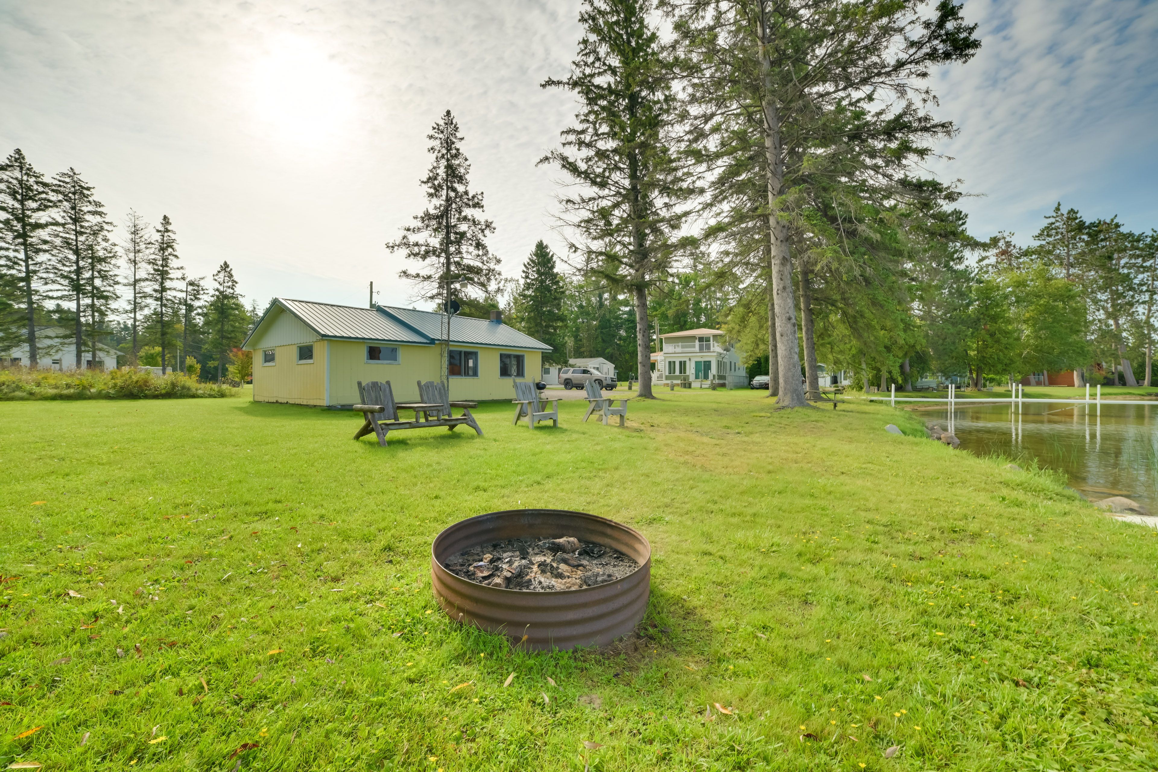 Backyard | Fire Pit | Private Dock