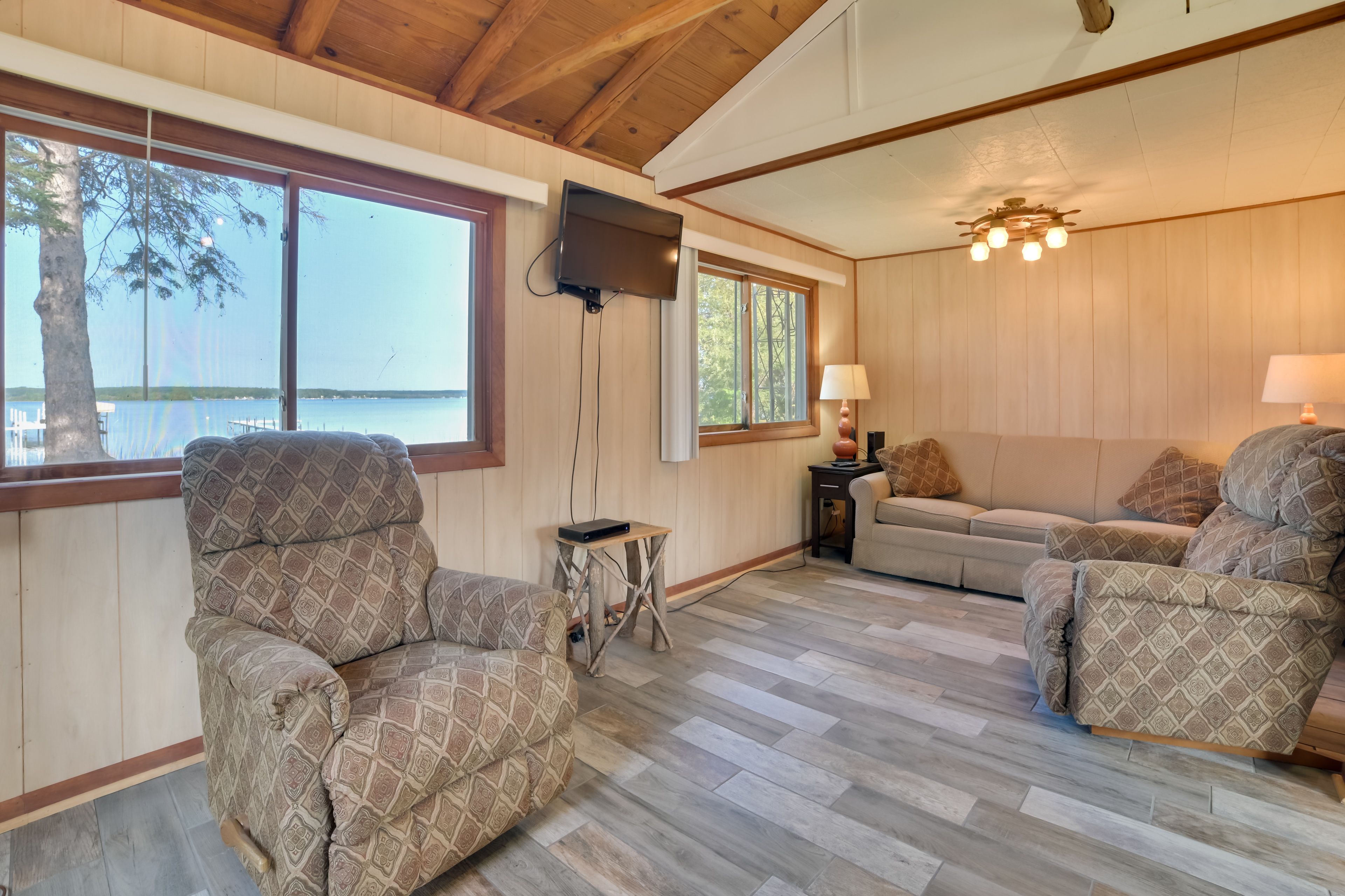 Living Room | Full Sleeper Sofa