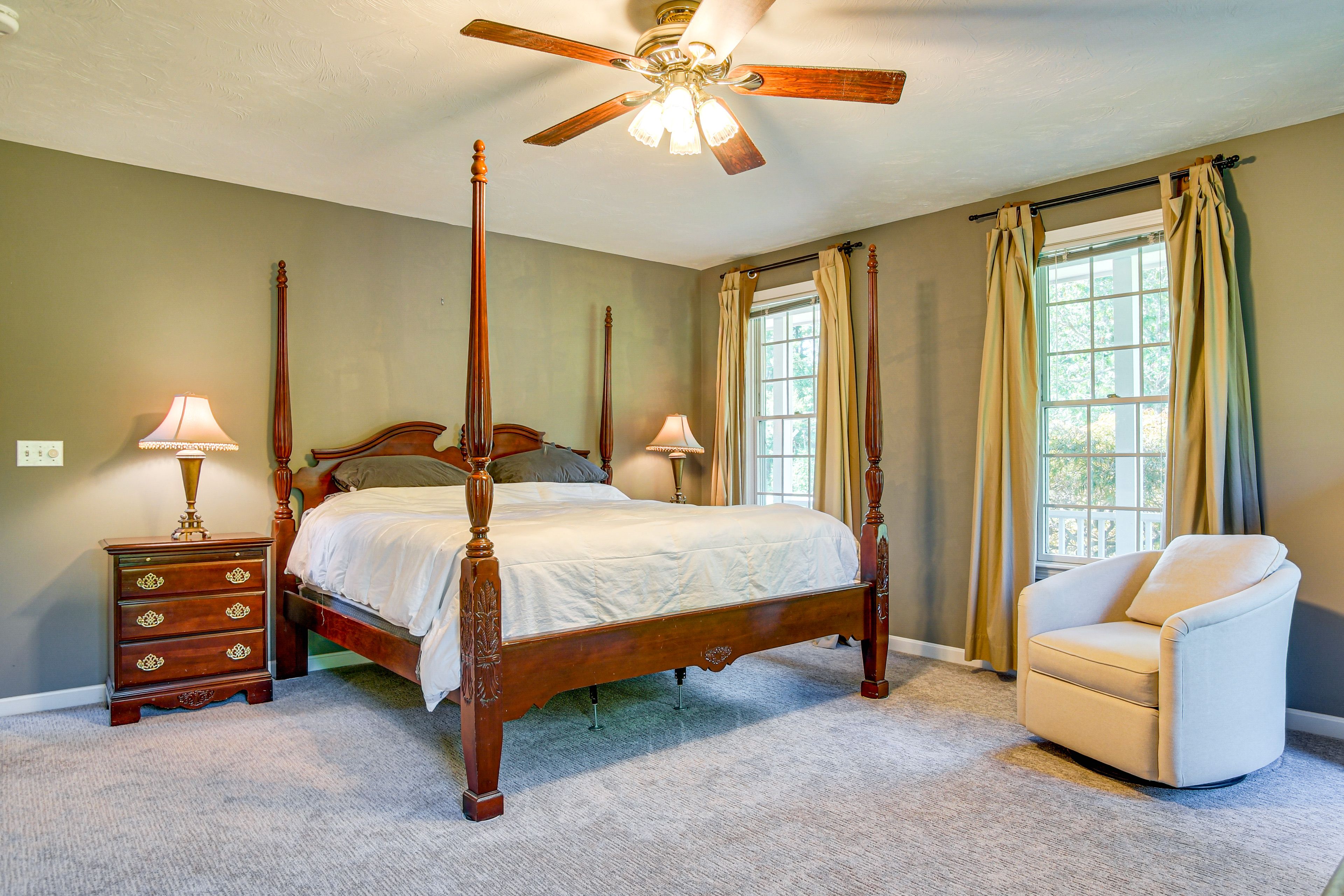 Bedroom 1 | King Bed | Main Level