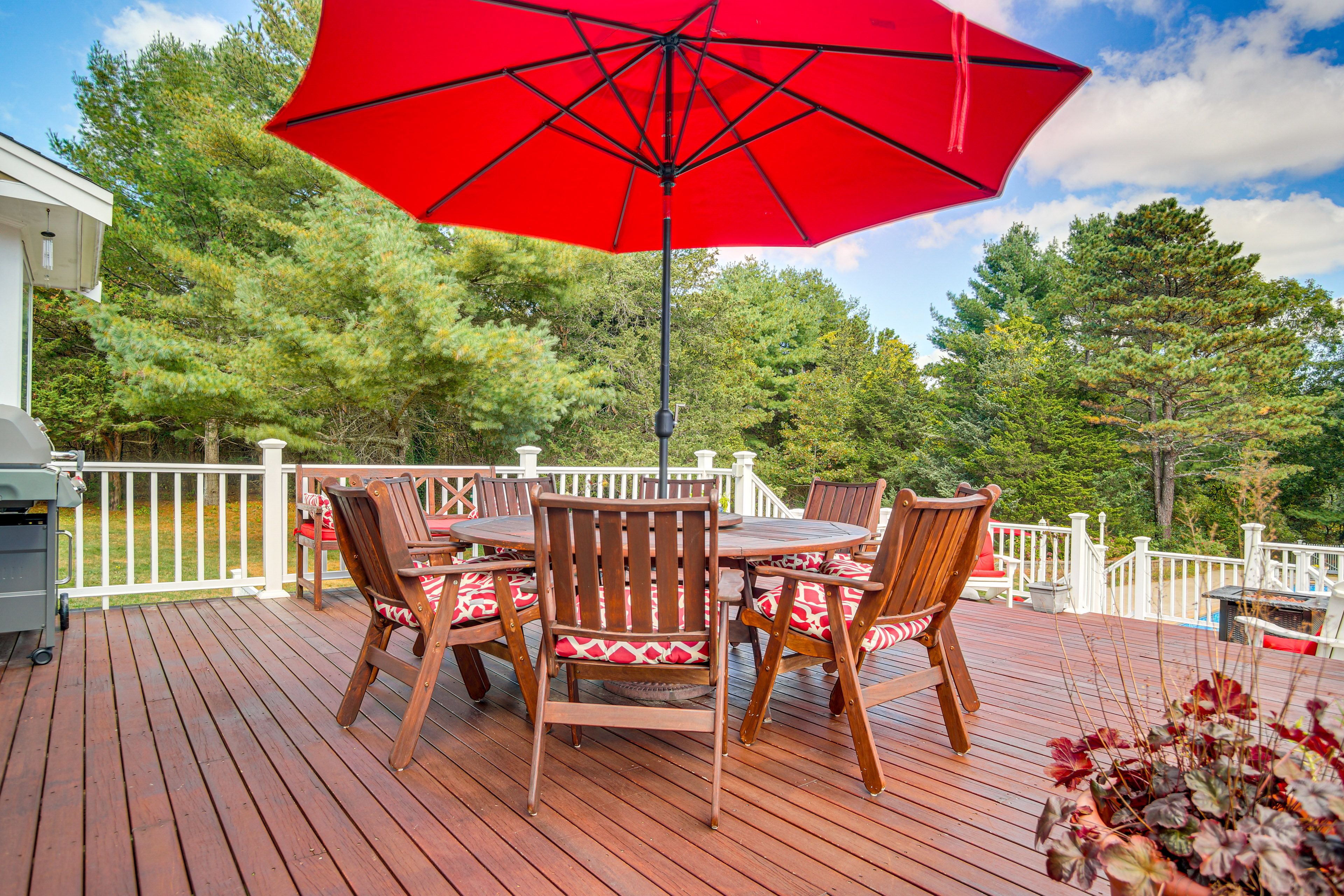 Deck | Gas Grill | Fire Pit & Fire Table