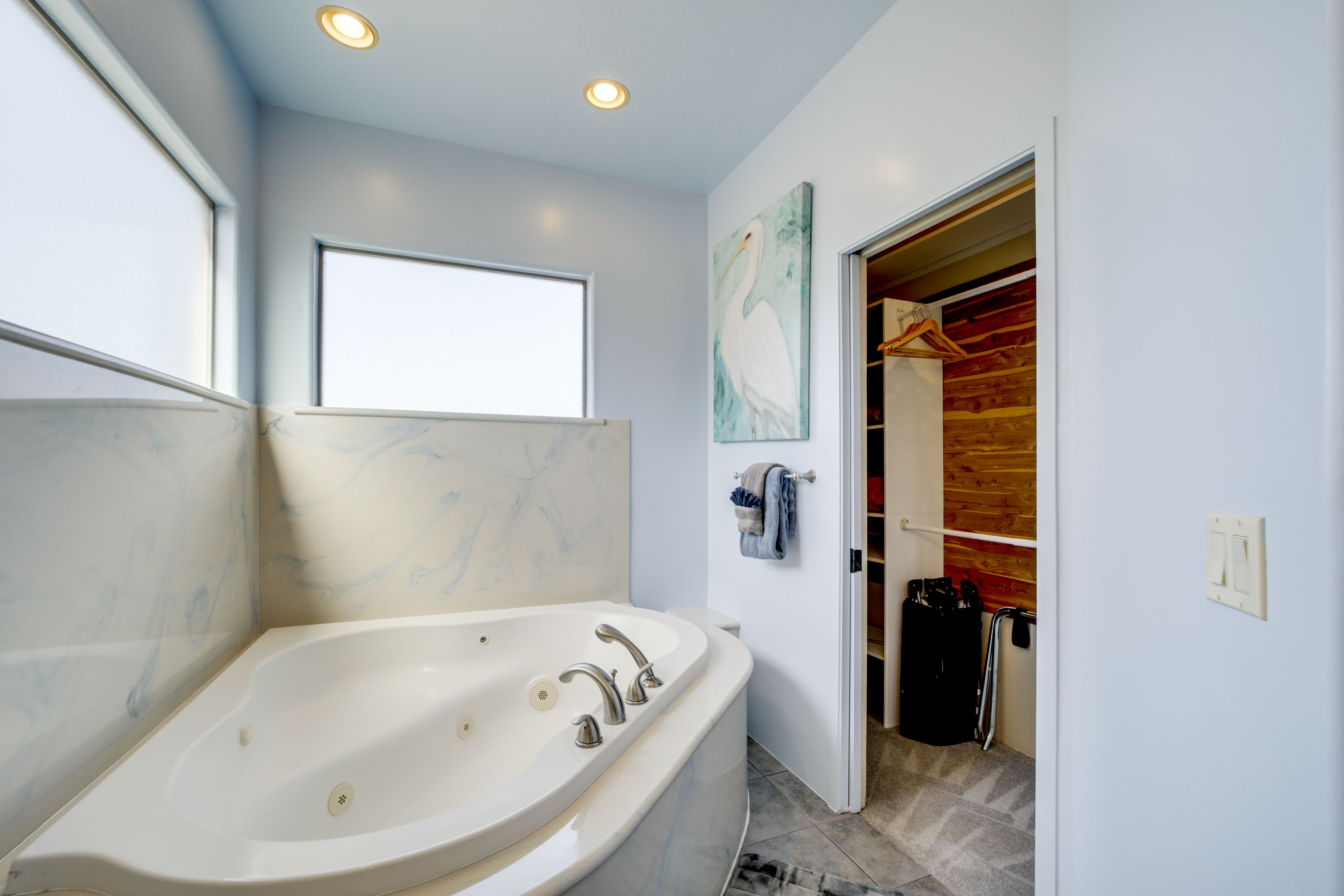Full Bathroom | 2nd Floor | Jetted Tub