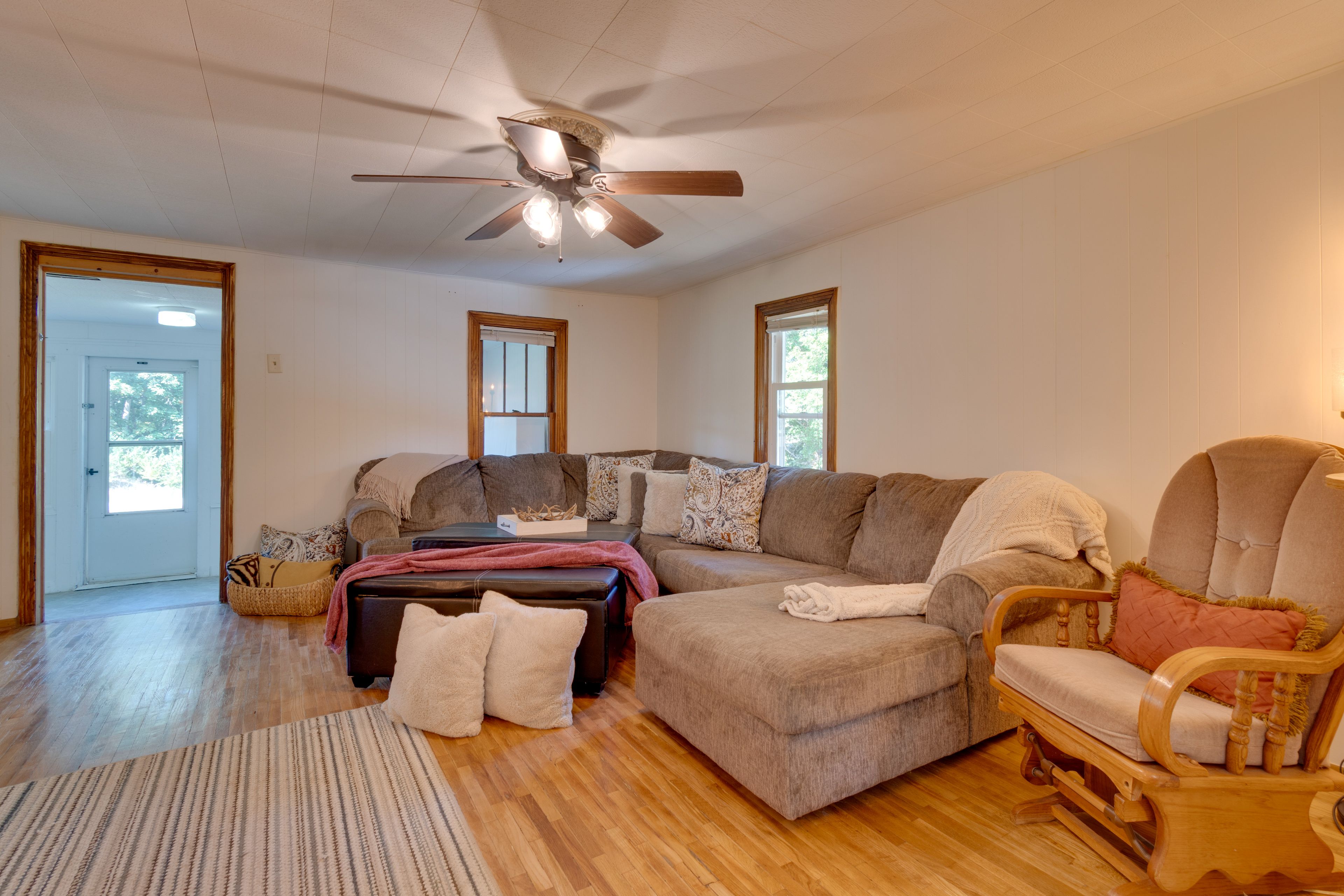 Living Room | Central A/C & Heating