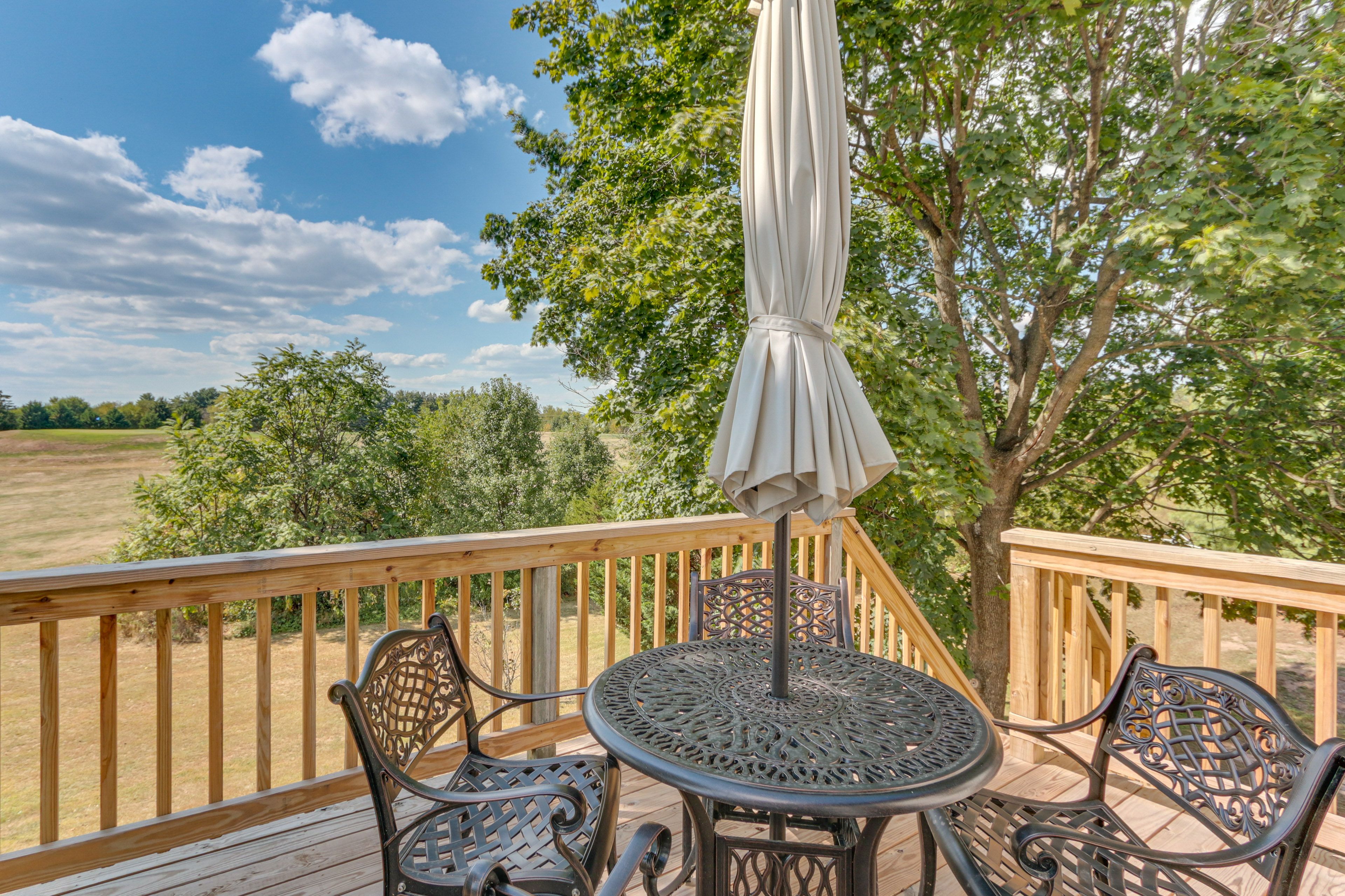 Gettysburg Vacation Rental | 3BR | 2BA | Stairs Required | 1,344 Sq Ft