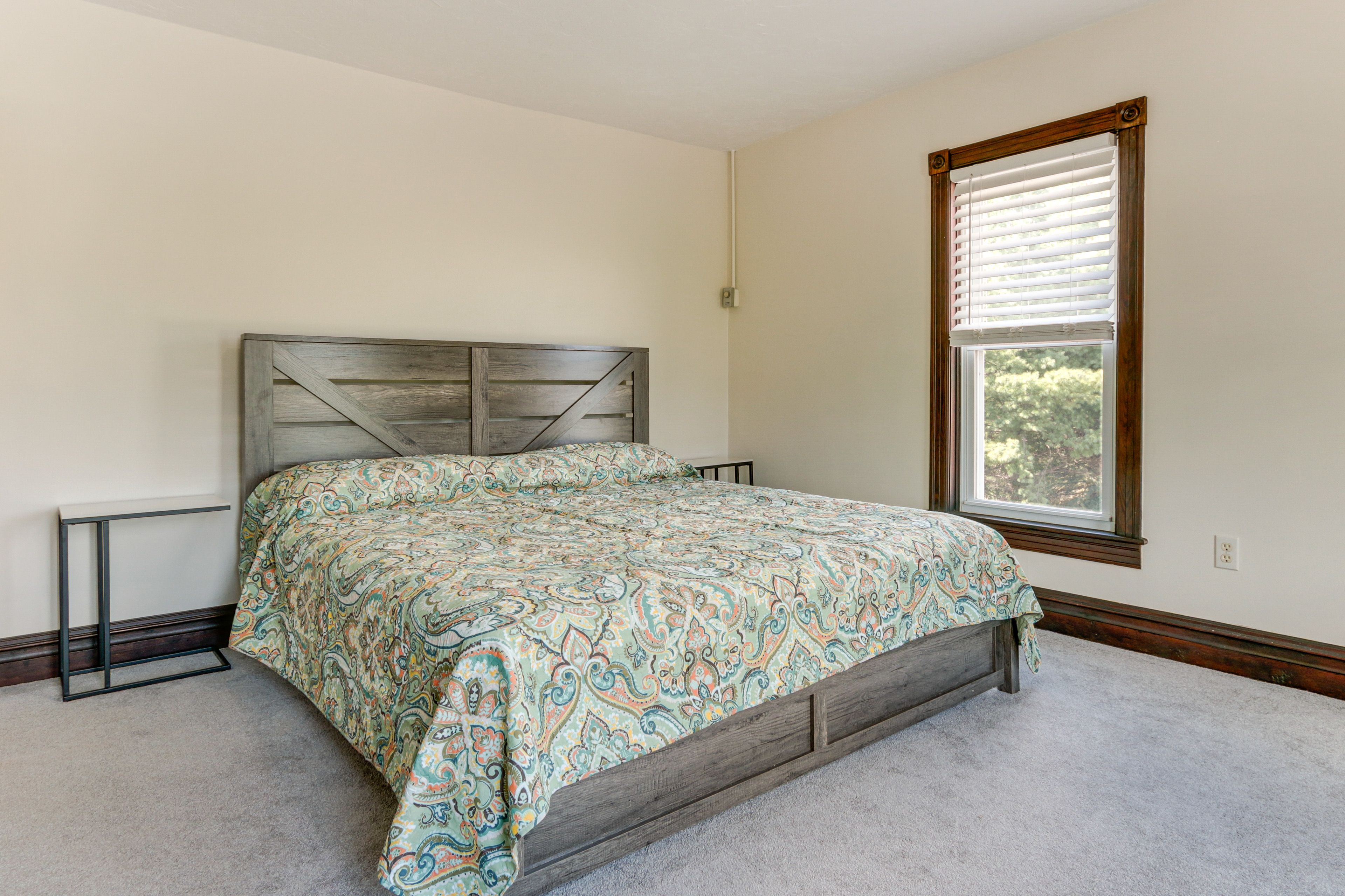 Bedroom 1 | King Bed | Main Level