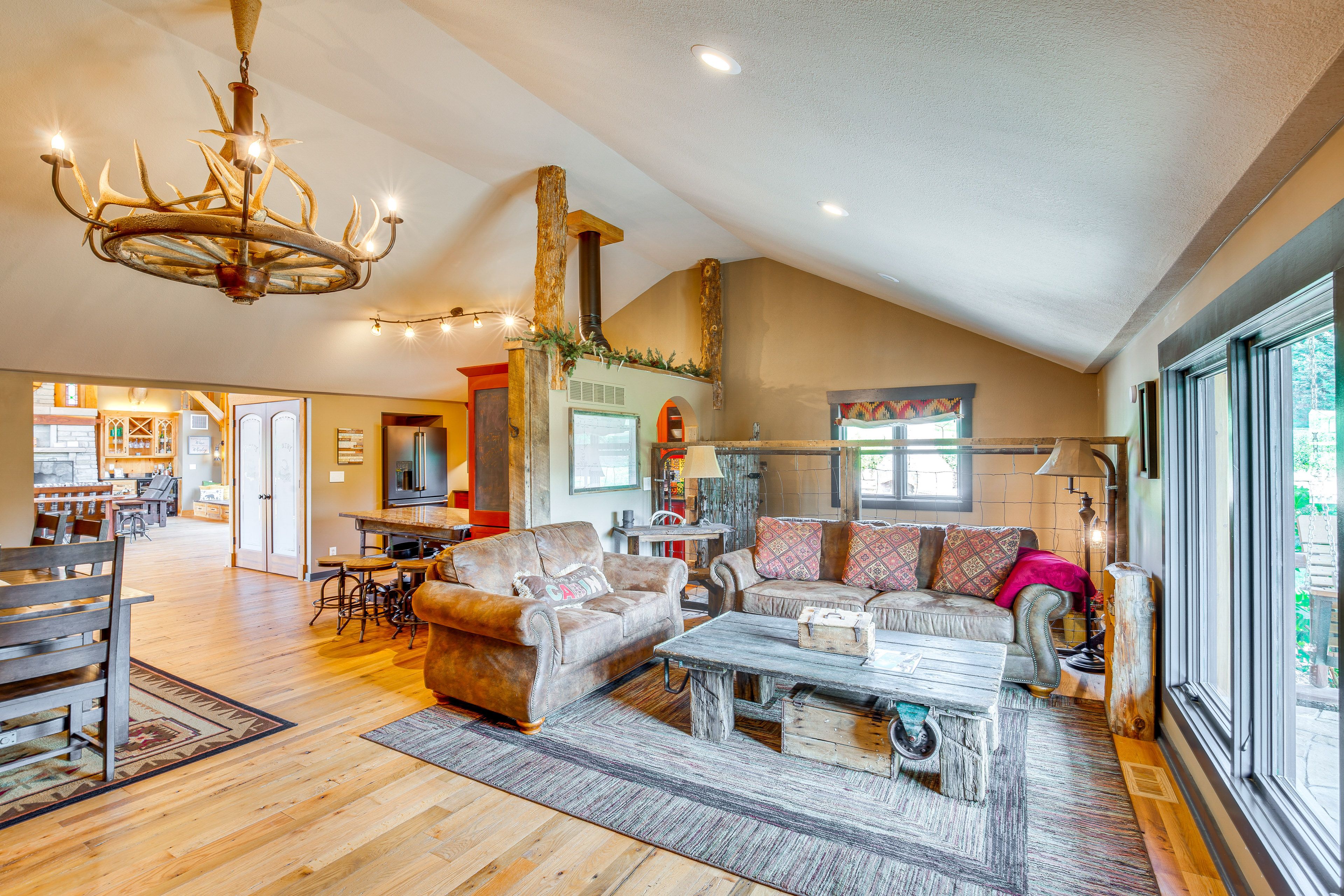 Family Room | Free WiFi | Central Heating & A/C | Smart TV | Main Floor