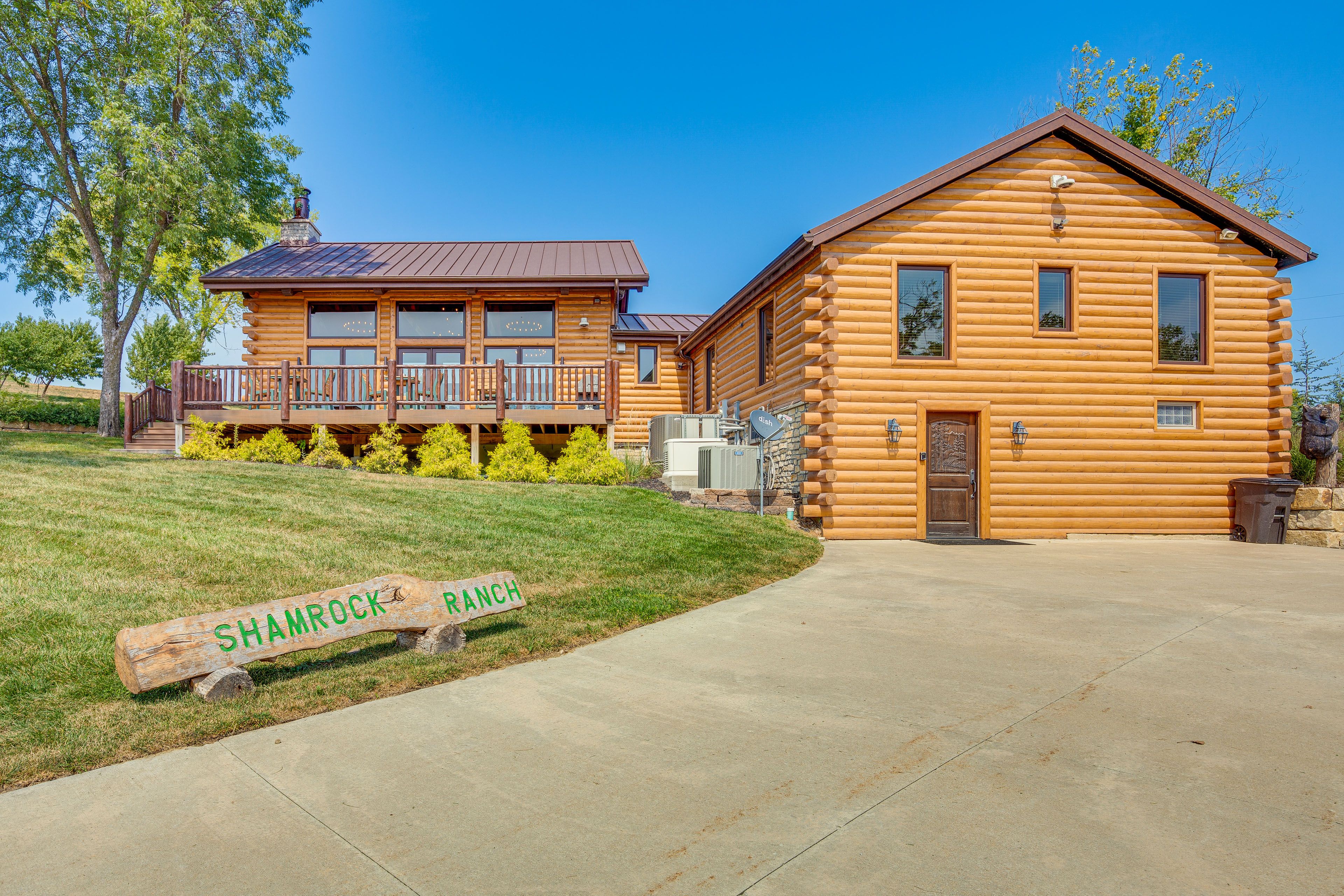 Exterior | Driveway (5 Vehicles) | Trailer Parking On-Site | RV Hookup Available