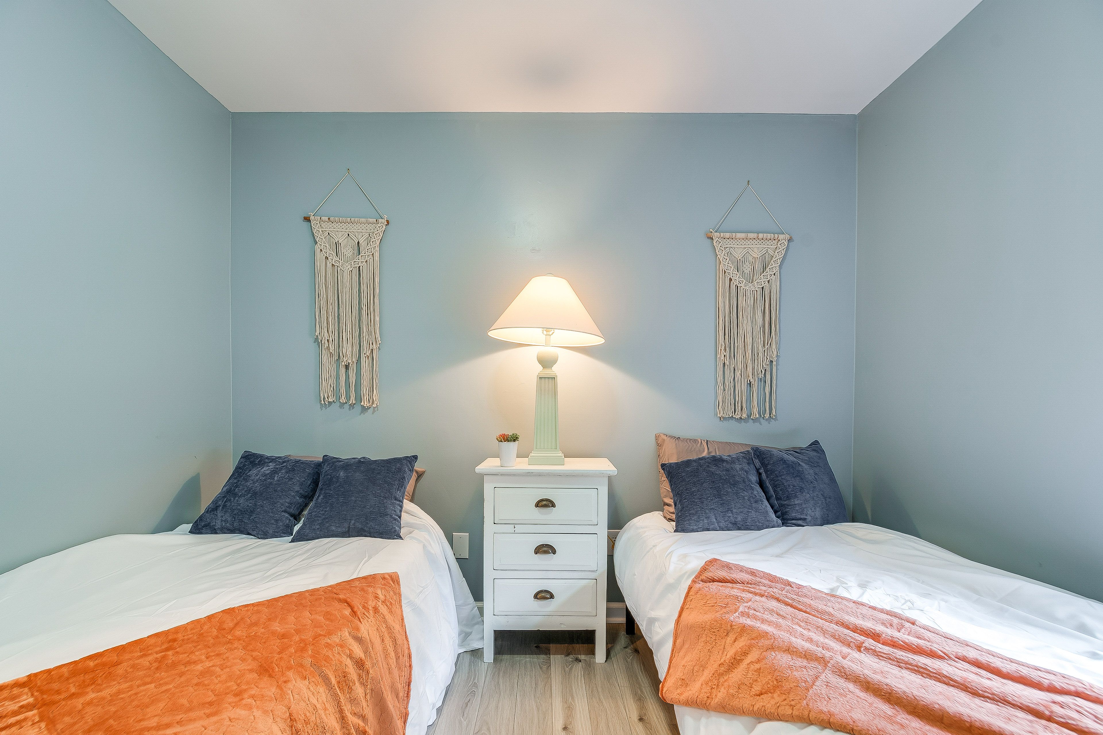 Bedroom 2 | 2 Twin Beds