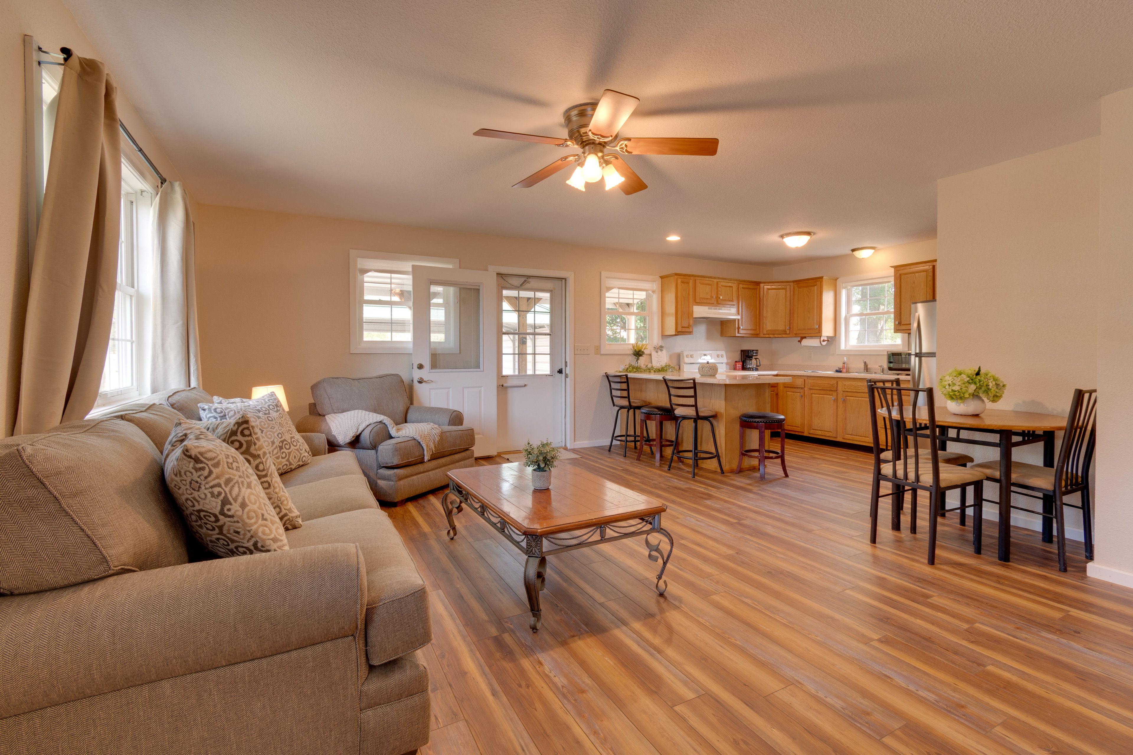 Living Room | Smart TV