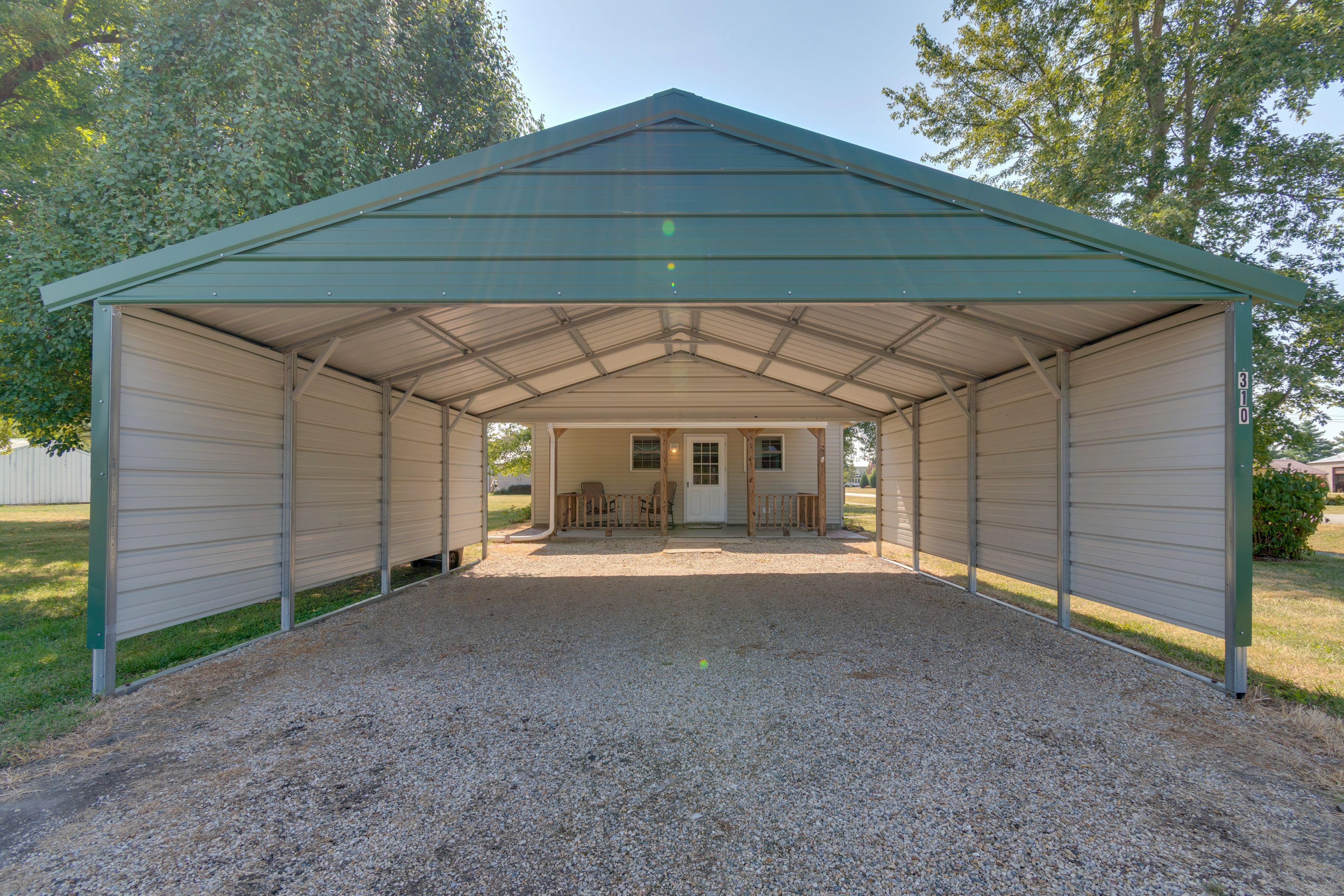 Parking | Carport (2 Vehicles) | Gravel Driveway (2 Vehicles)