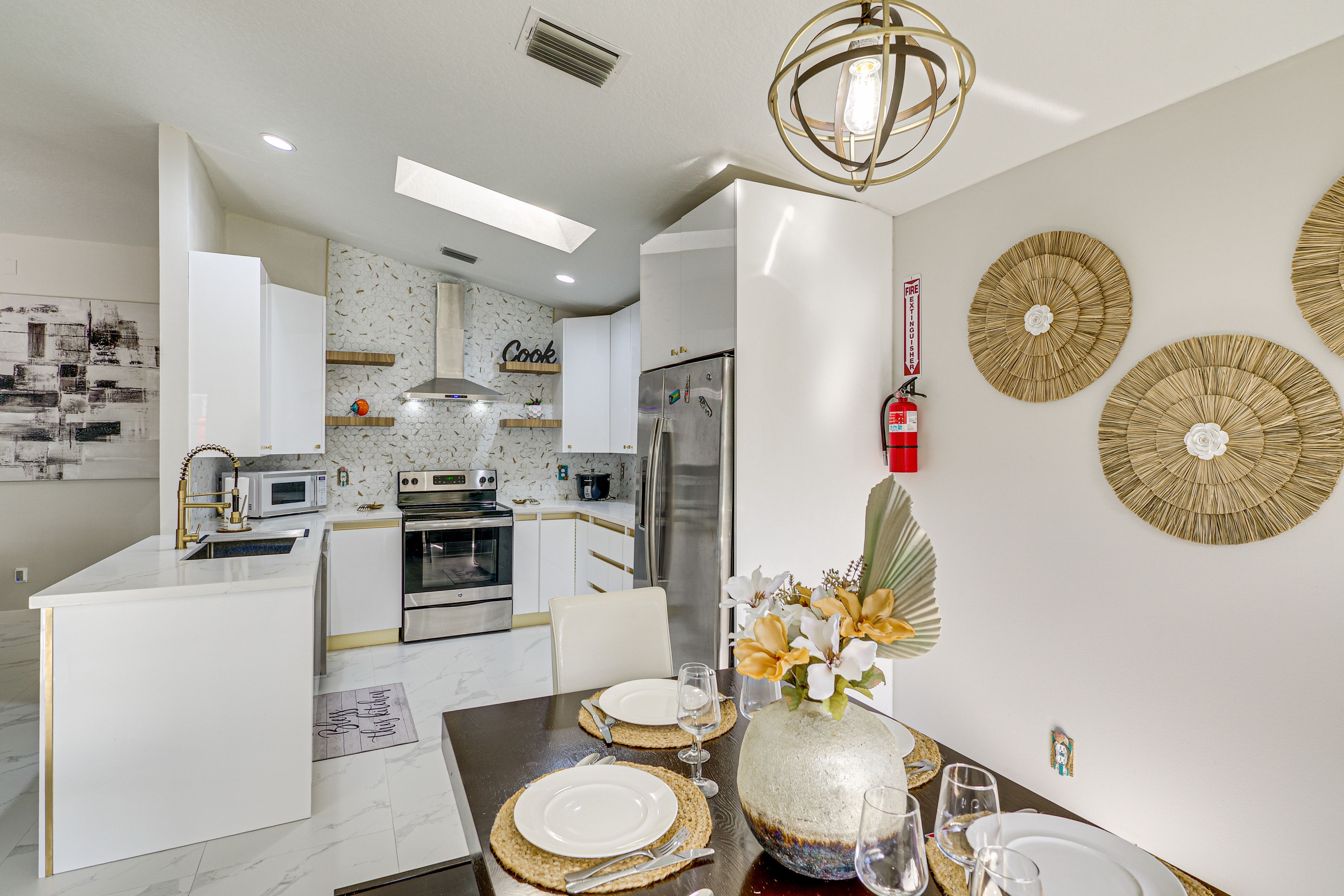 Dining Area | Open Floor Plan