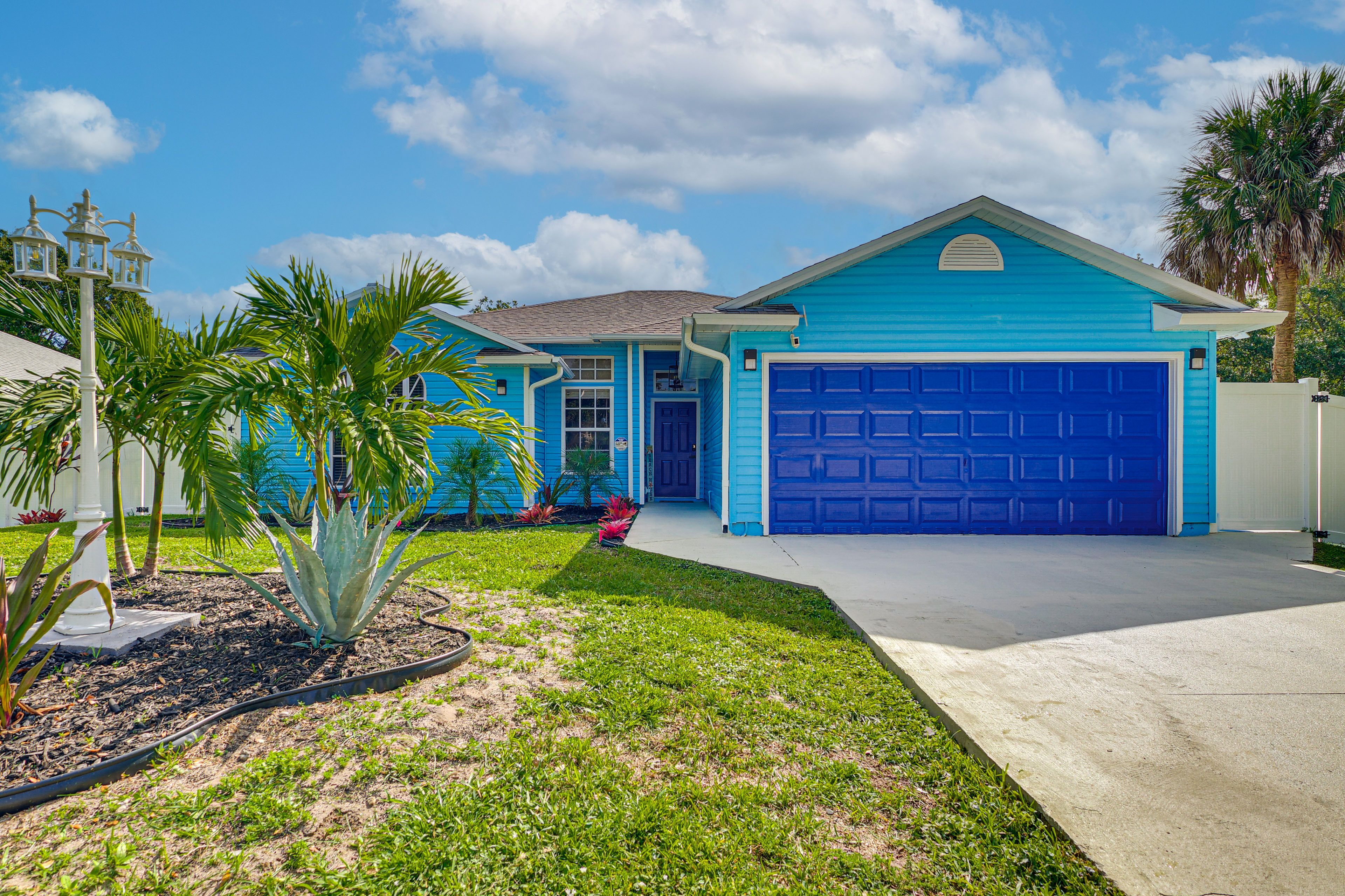 Property Exterior | Single-Story Home
