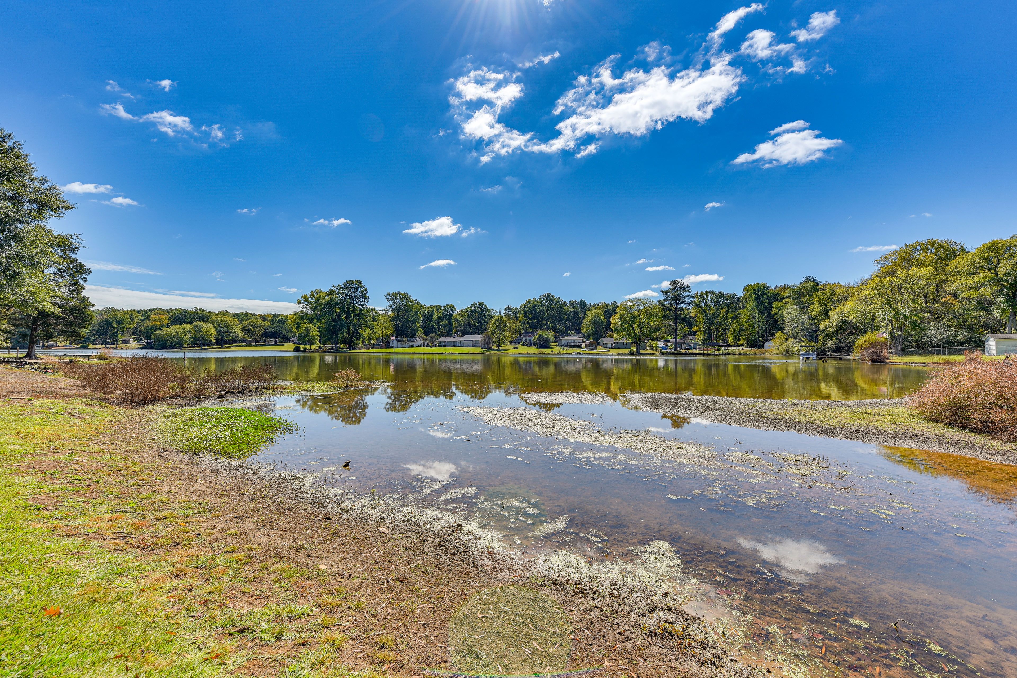 Lake Access | 2 Kayaks Provided