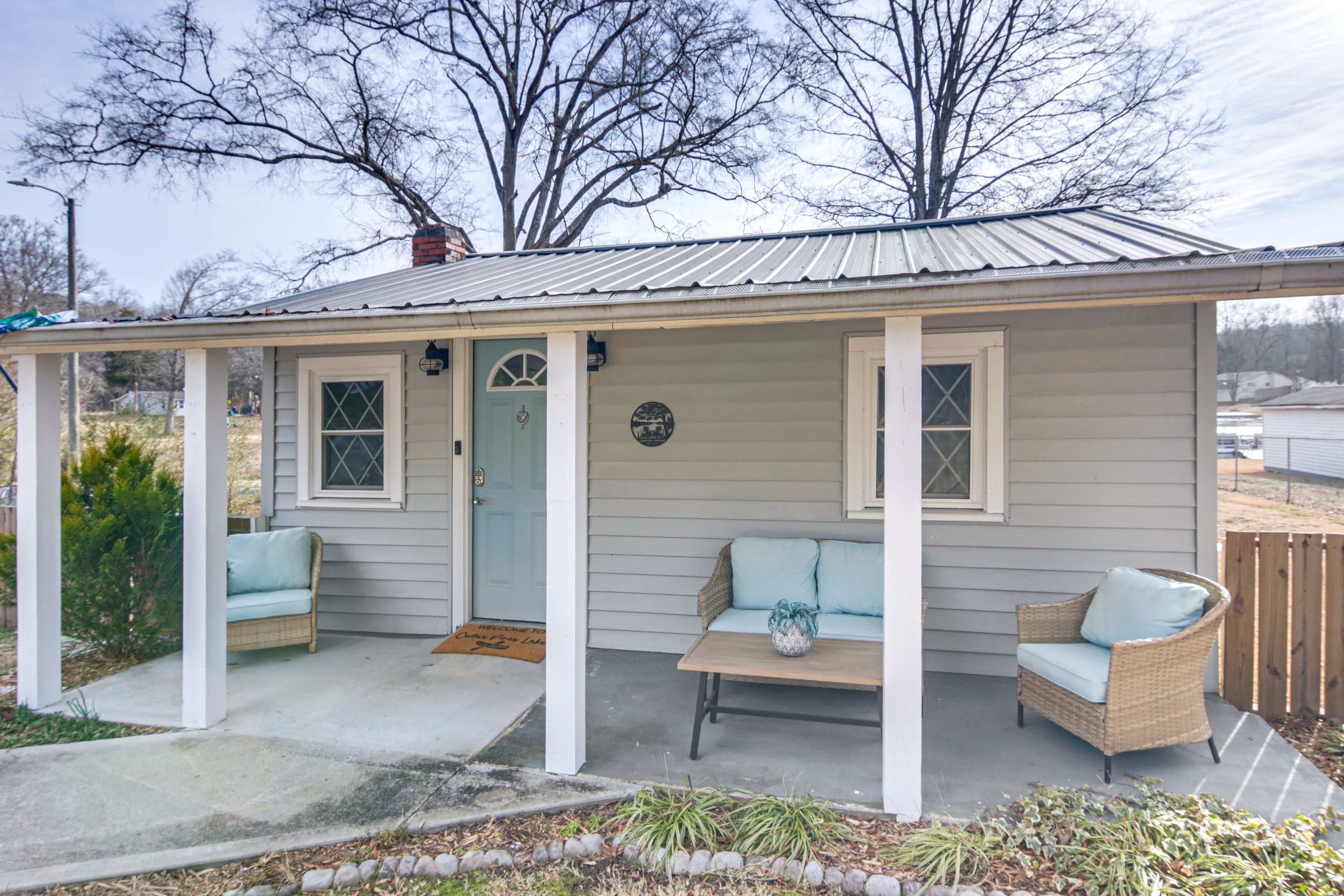 Driveway Parking | 3 Vehicles