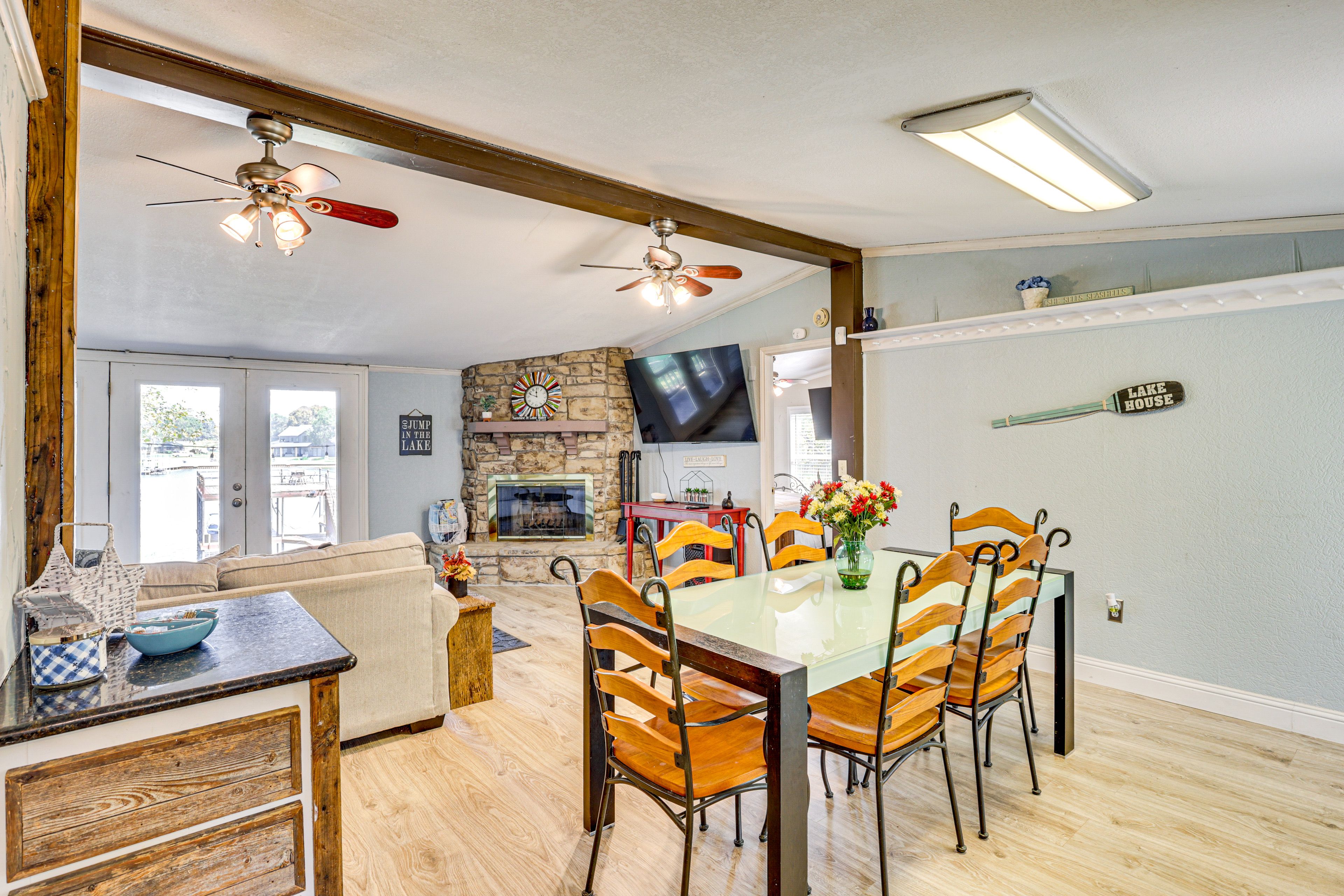 Dining Area | Dishware/Flatware