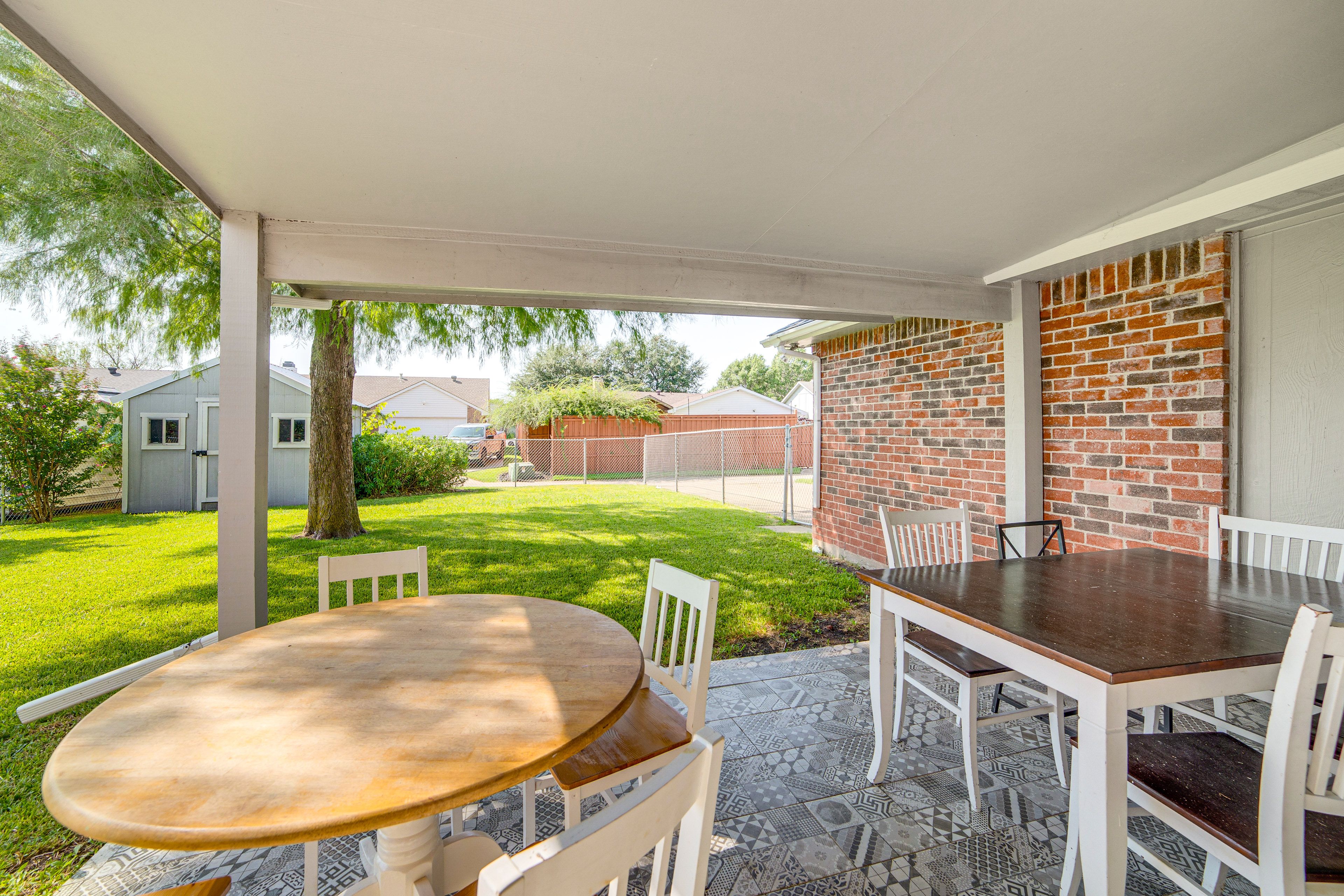 Patio | Outdoor Dining Areas