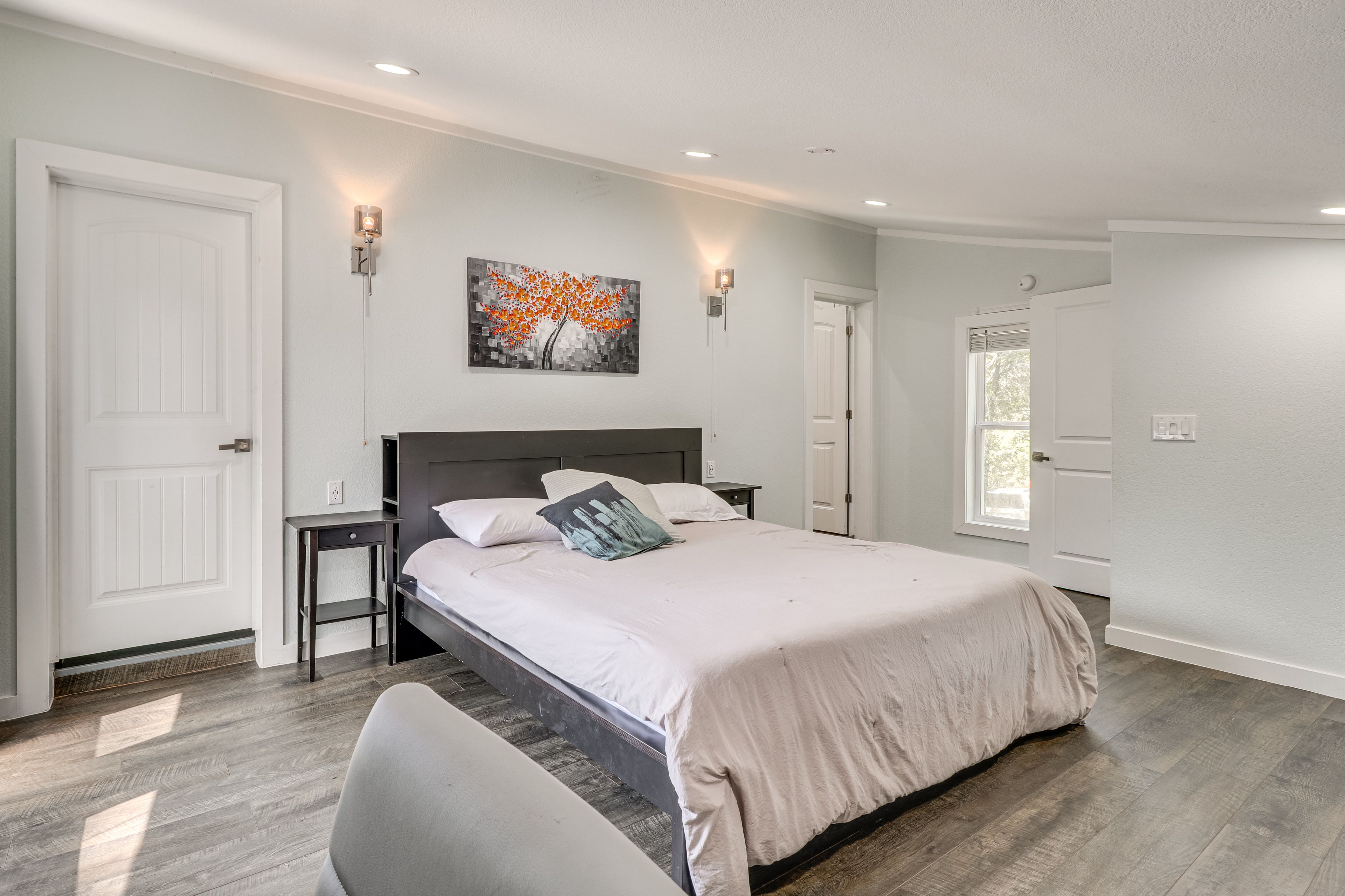 Bedroom 1 | King Bed | 2nd Floor