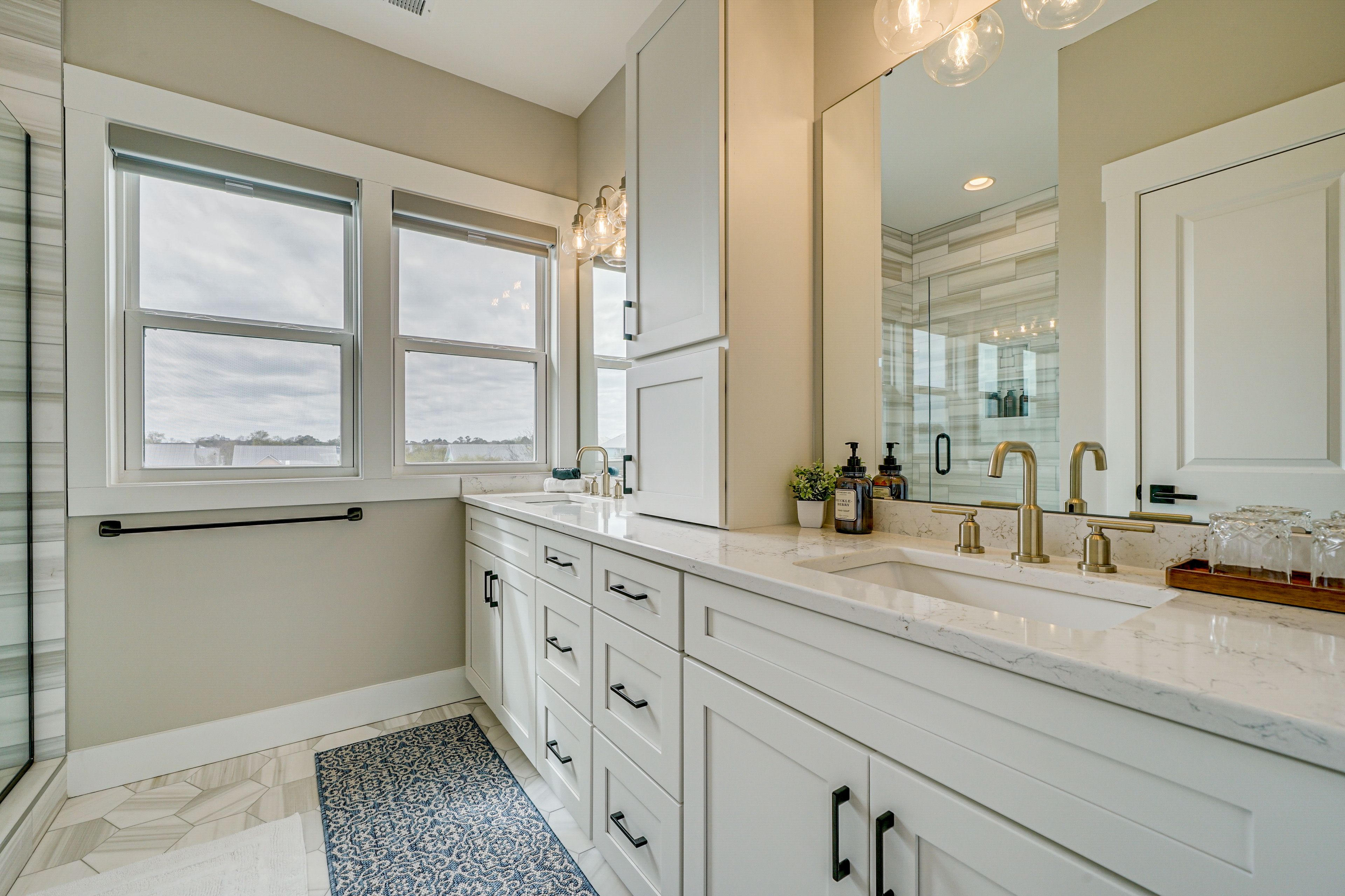 En-Suite Bathroom | 4th Floor