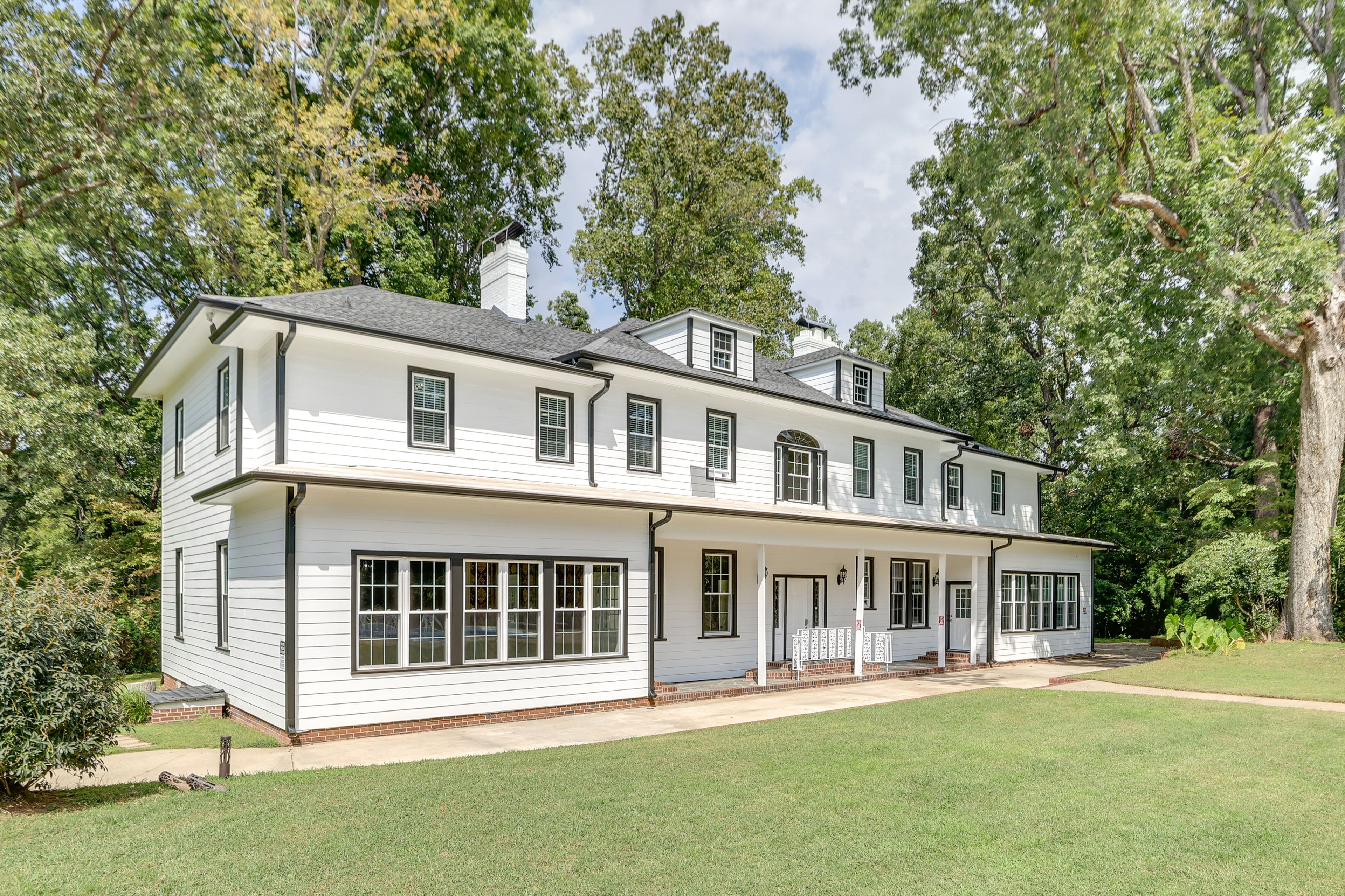 Spartanburg Vacation Rental | 5BR | 4.5BA | 5,000 Sq Ft | Stairs Required