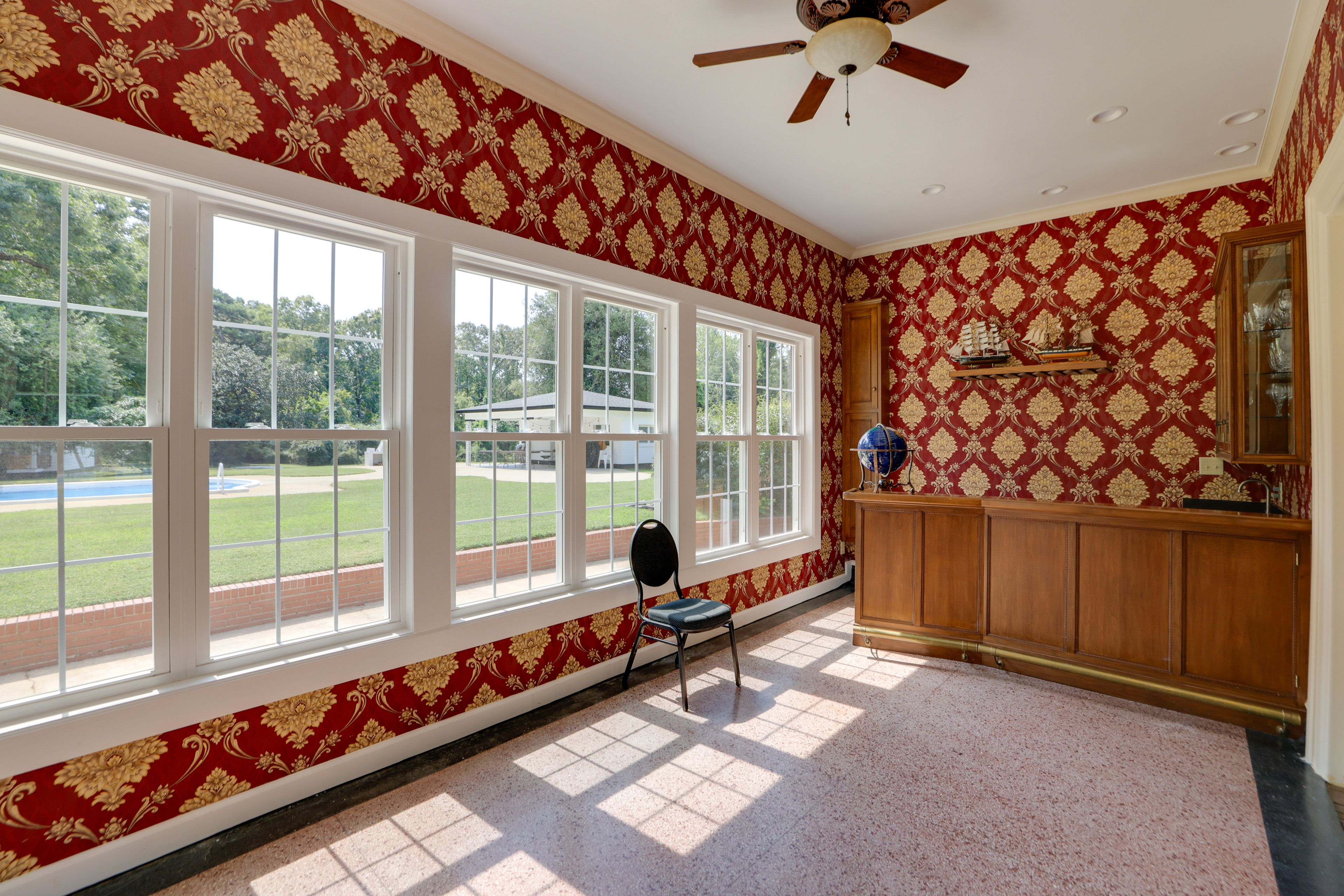 Bar Area | 1st Floor