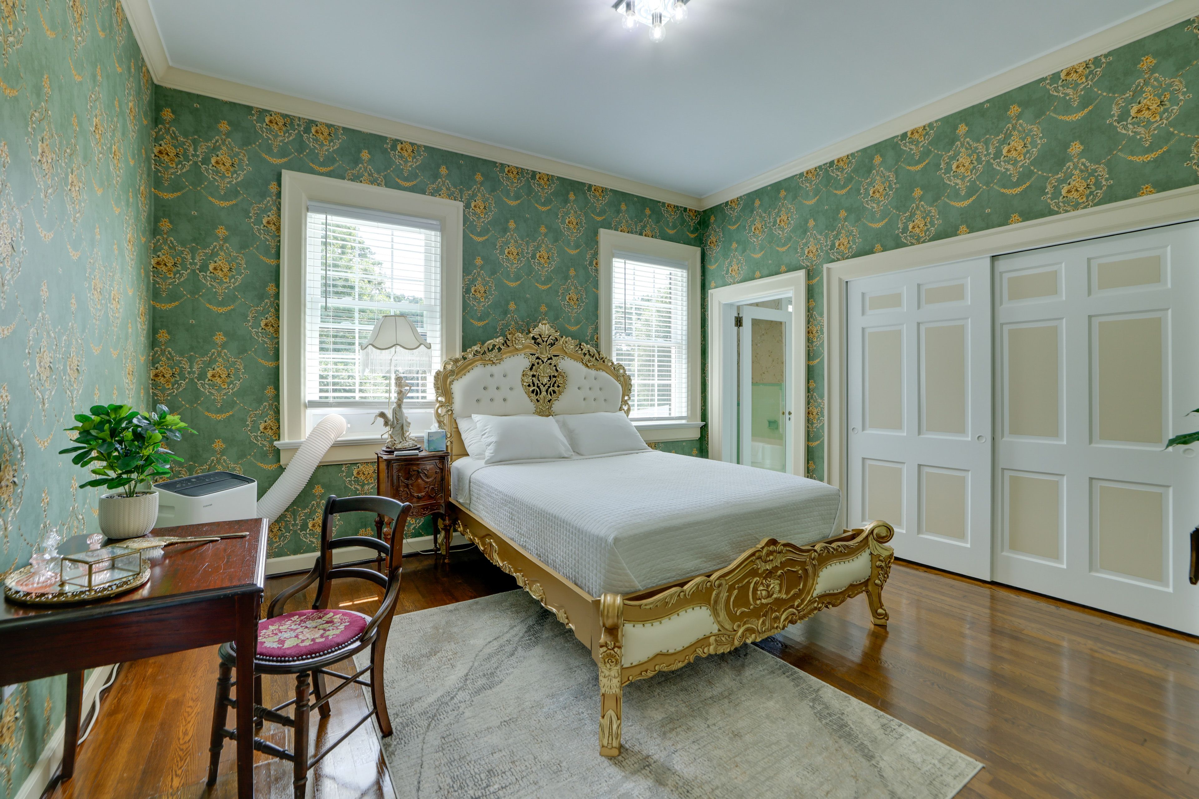 Bedroom 5 | King Bed | 2nd Floor