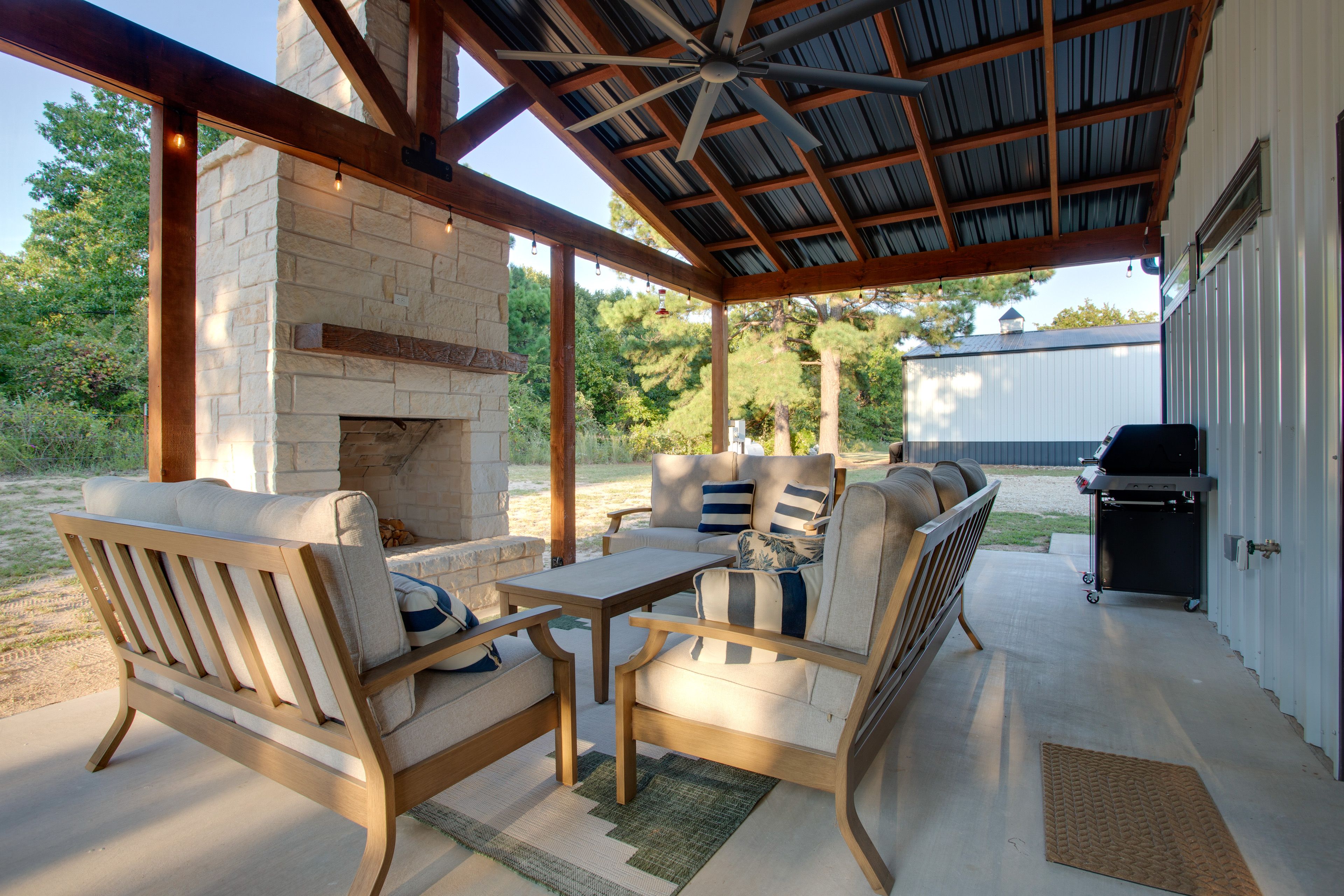 Covered Patio | Outdoor Fireplace | Gas Grill | Dining Area