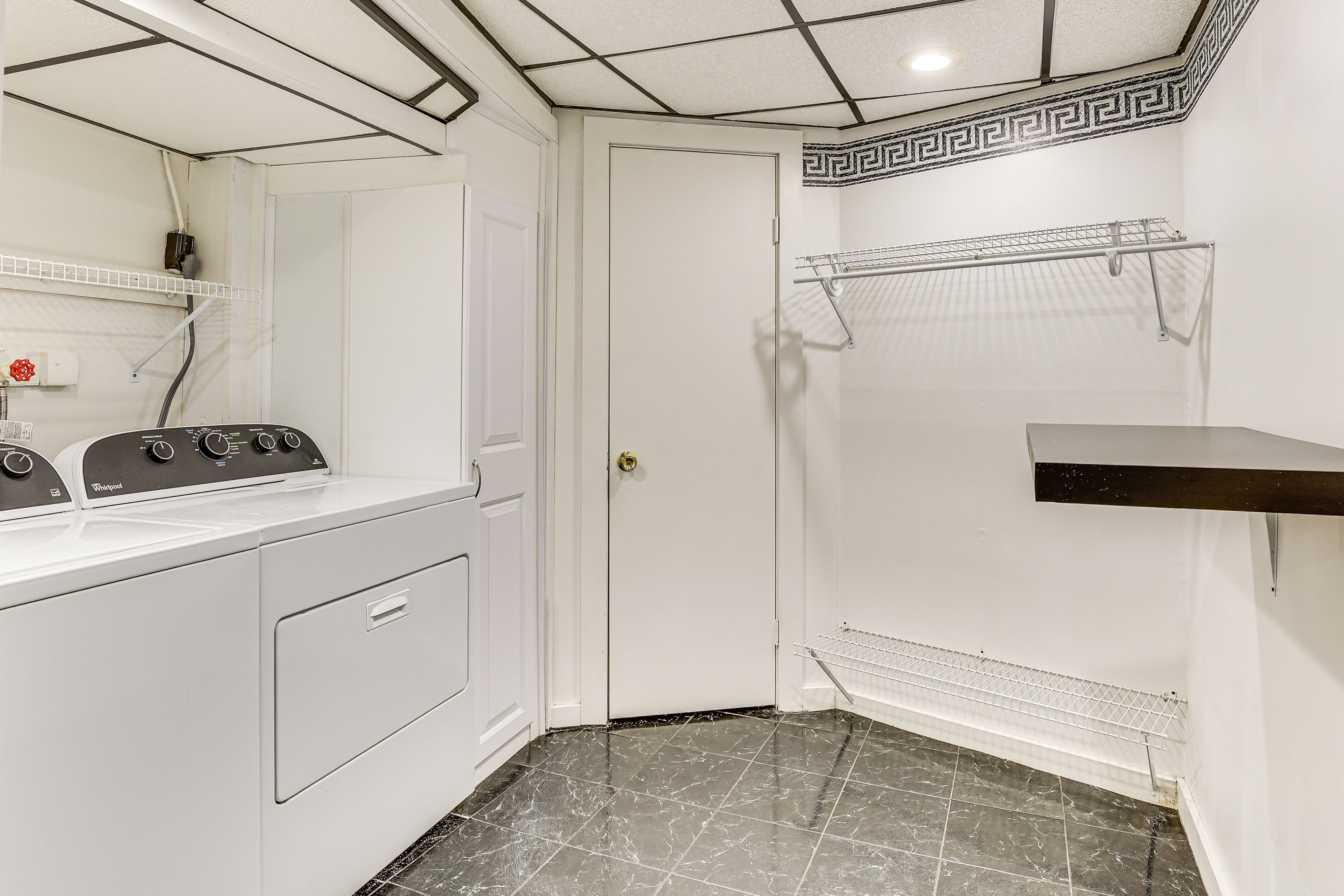 In-Unit Laundry | Washer & Dryer