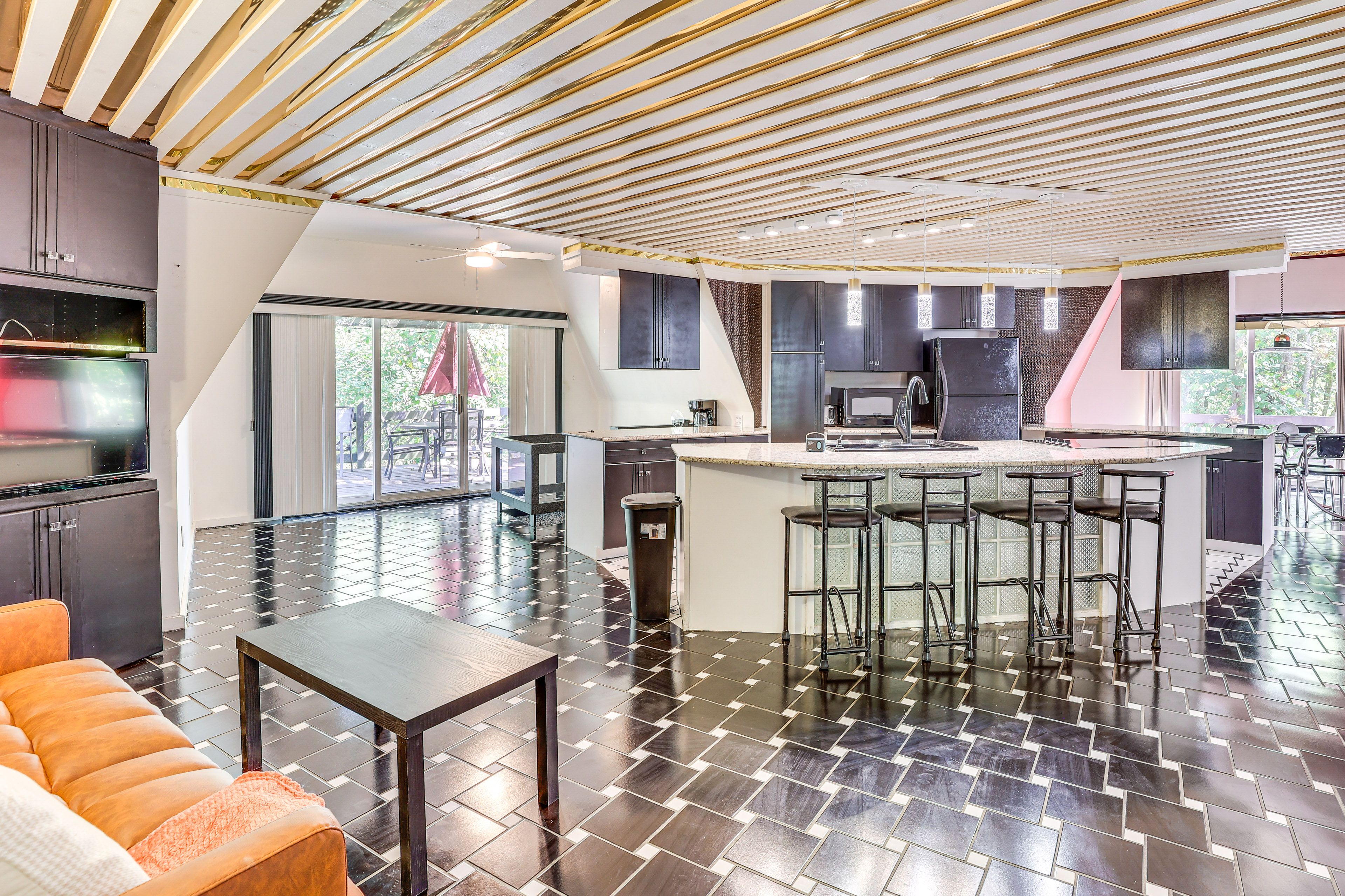 Kitchen | Main Level | Drip Coffee Maker | Toaster | Cooking Basics