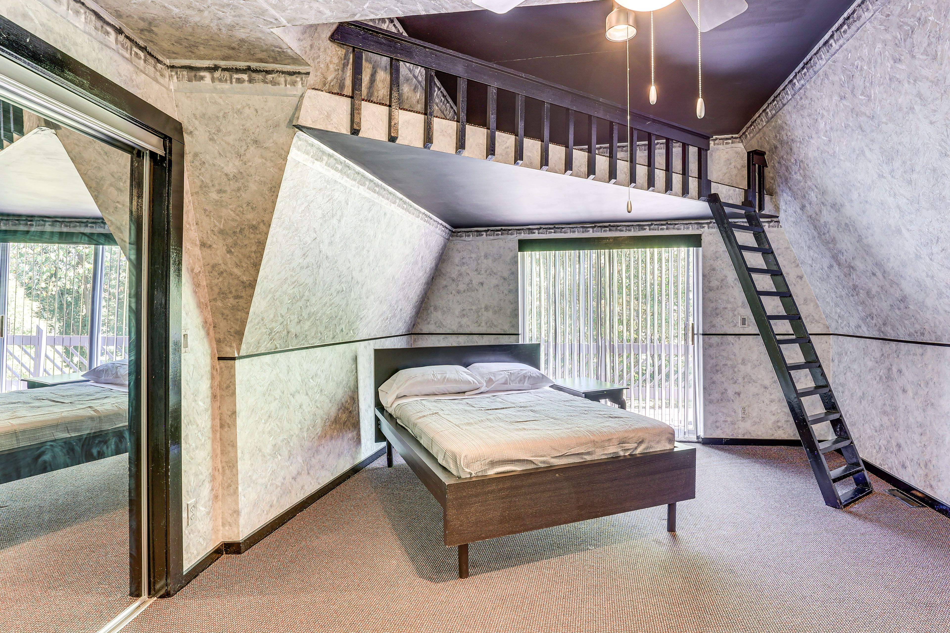 Bedroom 3 | Upper Level | Queen Bed