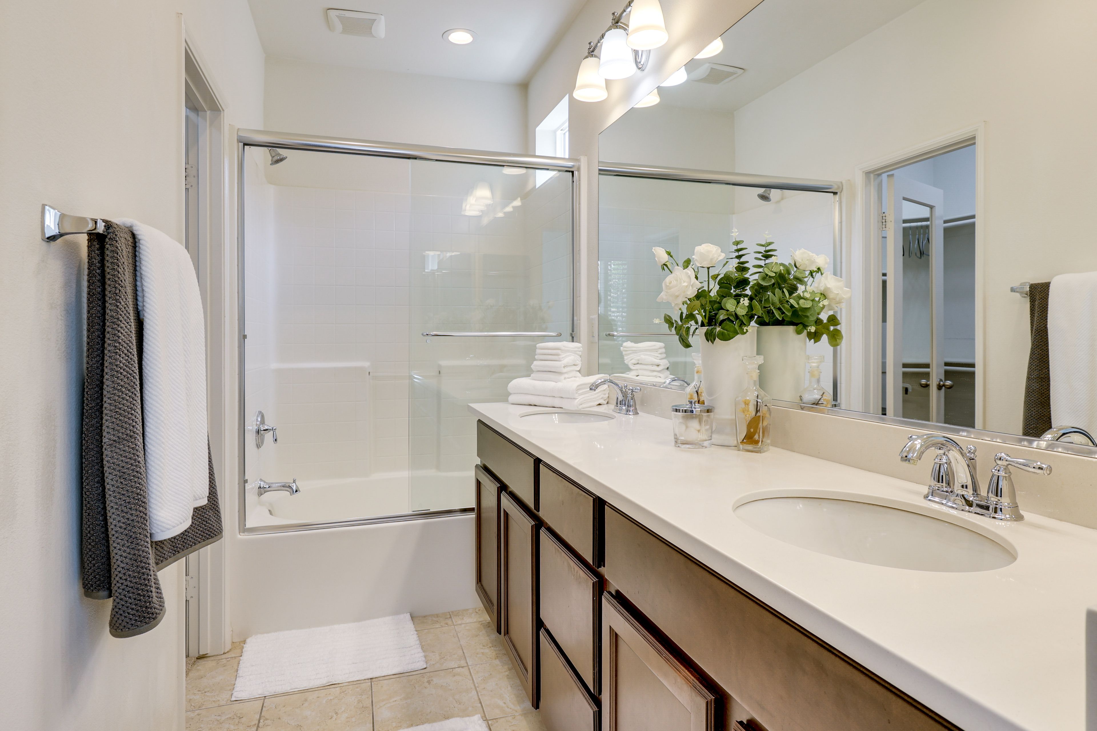 En-Suite Bathroom | Upper Floor