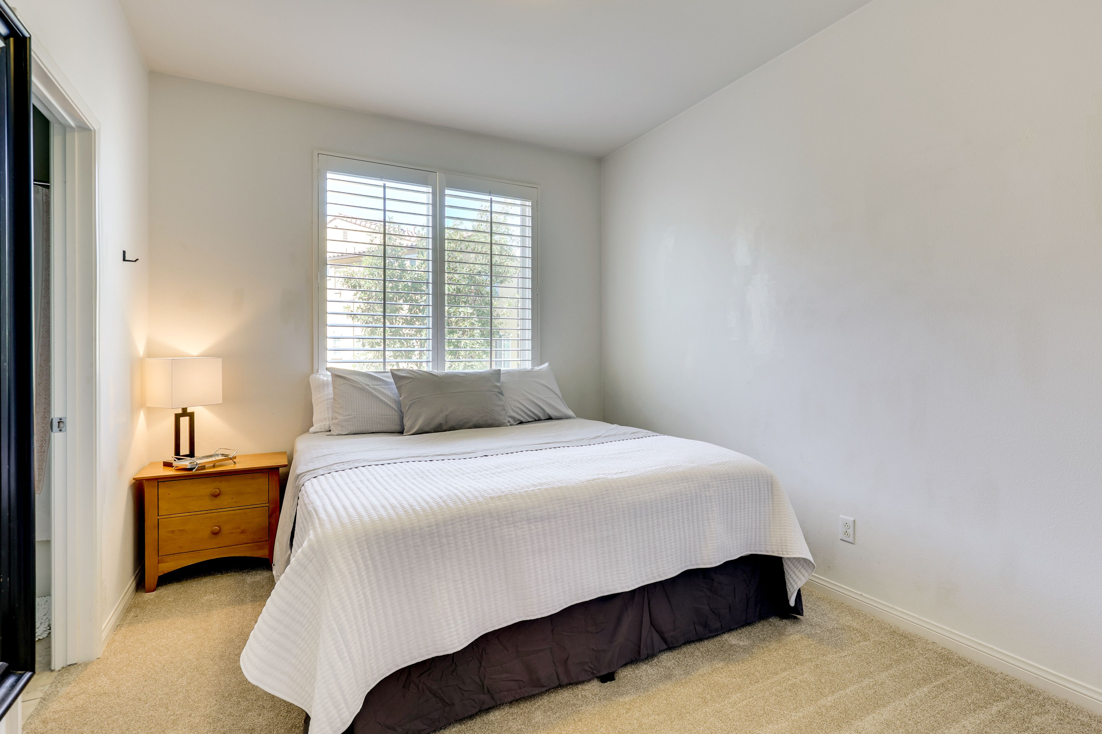 Bedroom 2 | Upper Floor | King Bed | Smart TV