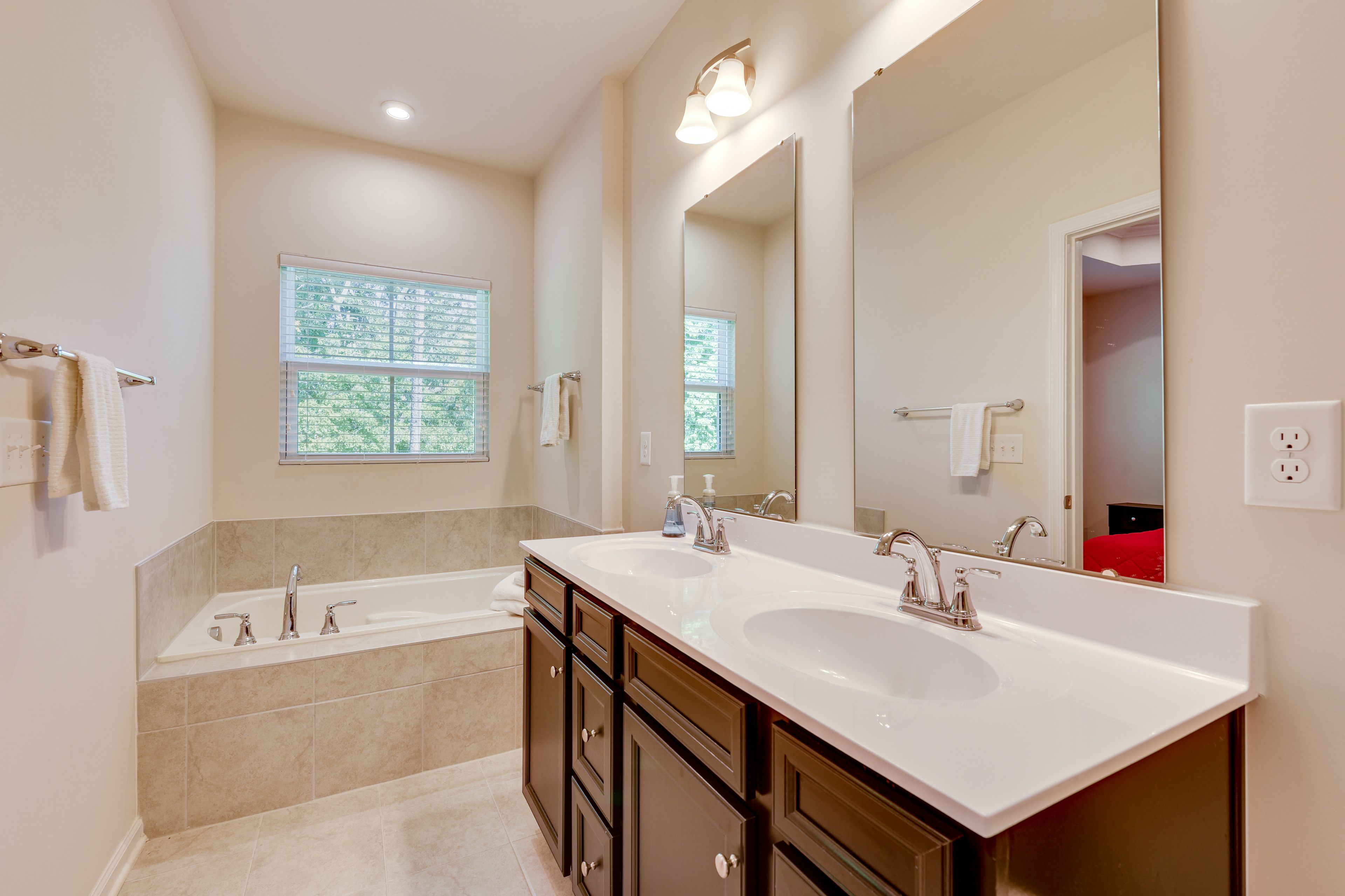 Bathroom | Towels Provided | Upper Floor