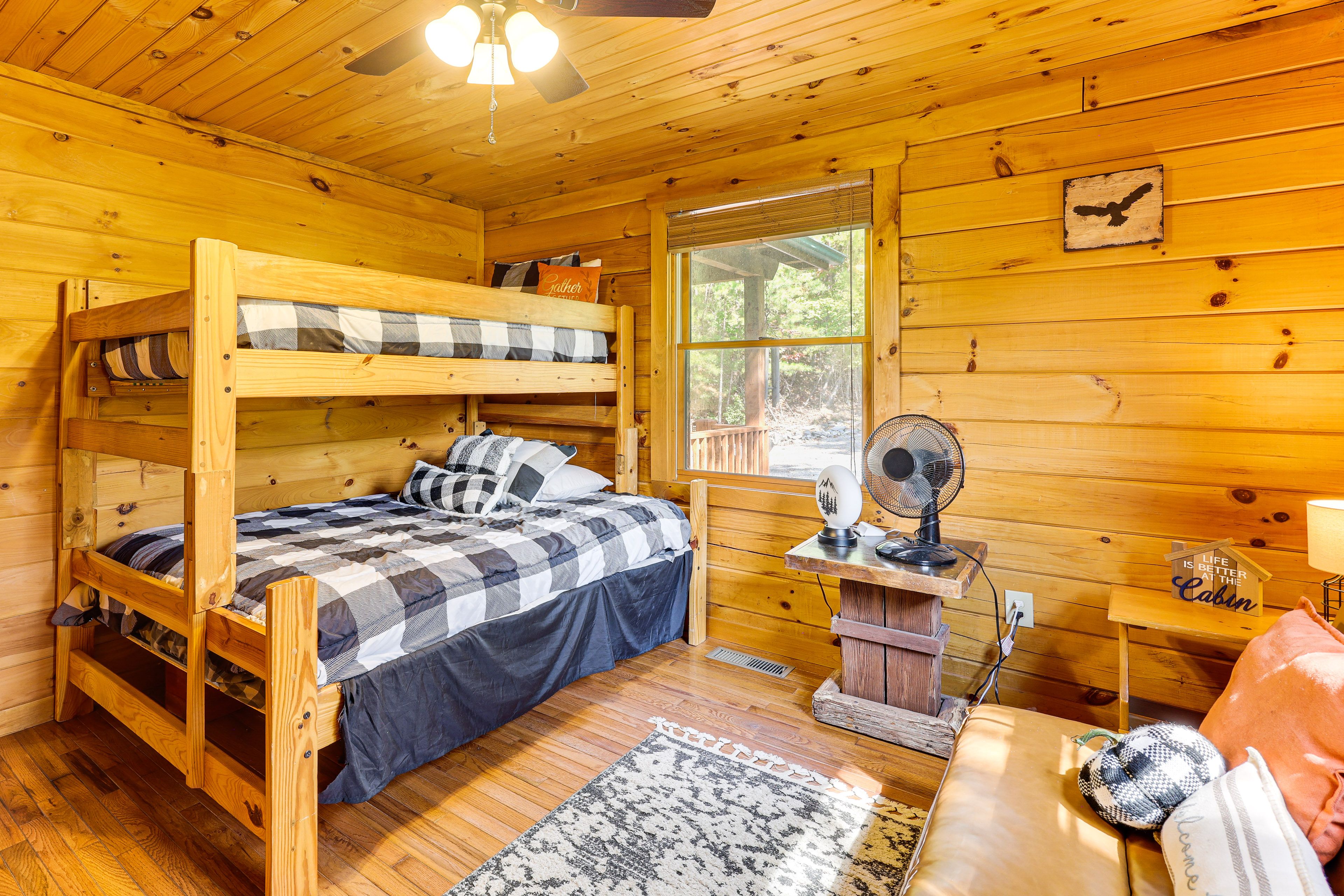 Bedroom 2 | Twin/Full Bunk Bed | Queen Futon