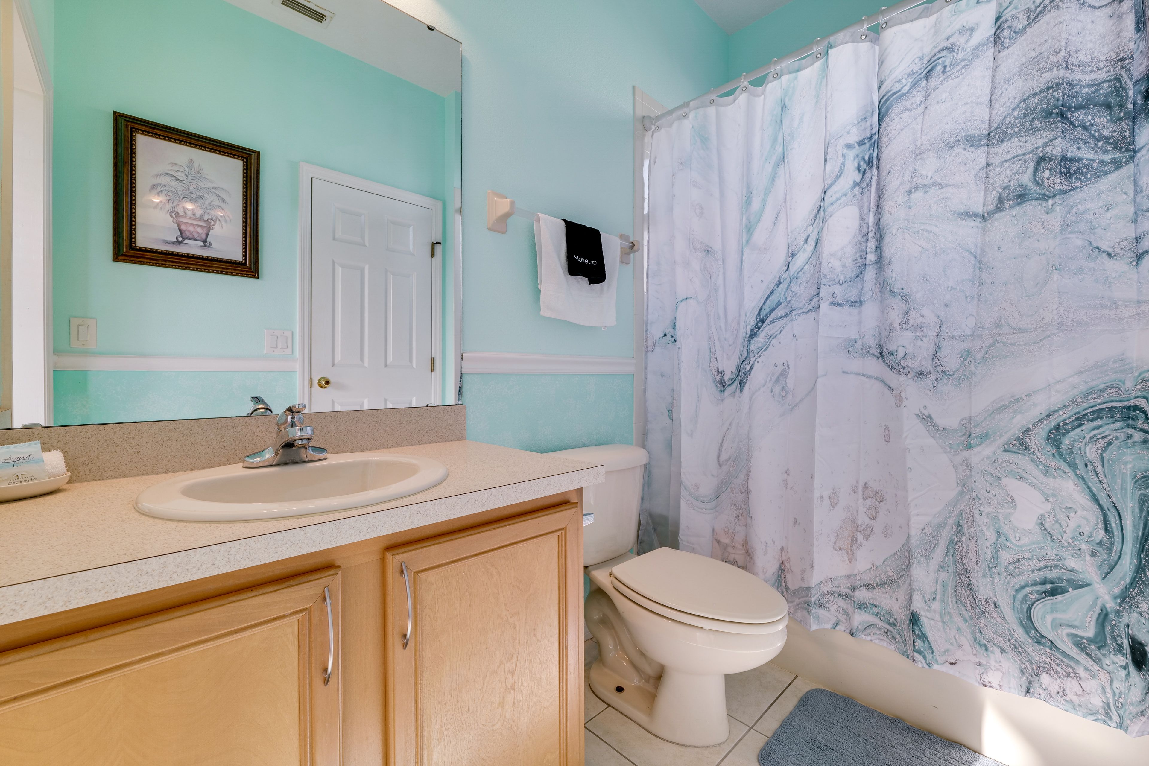 En-Suite Bathroom