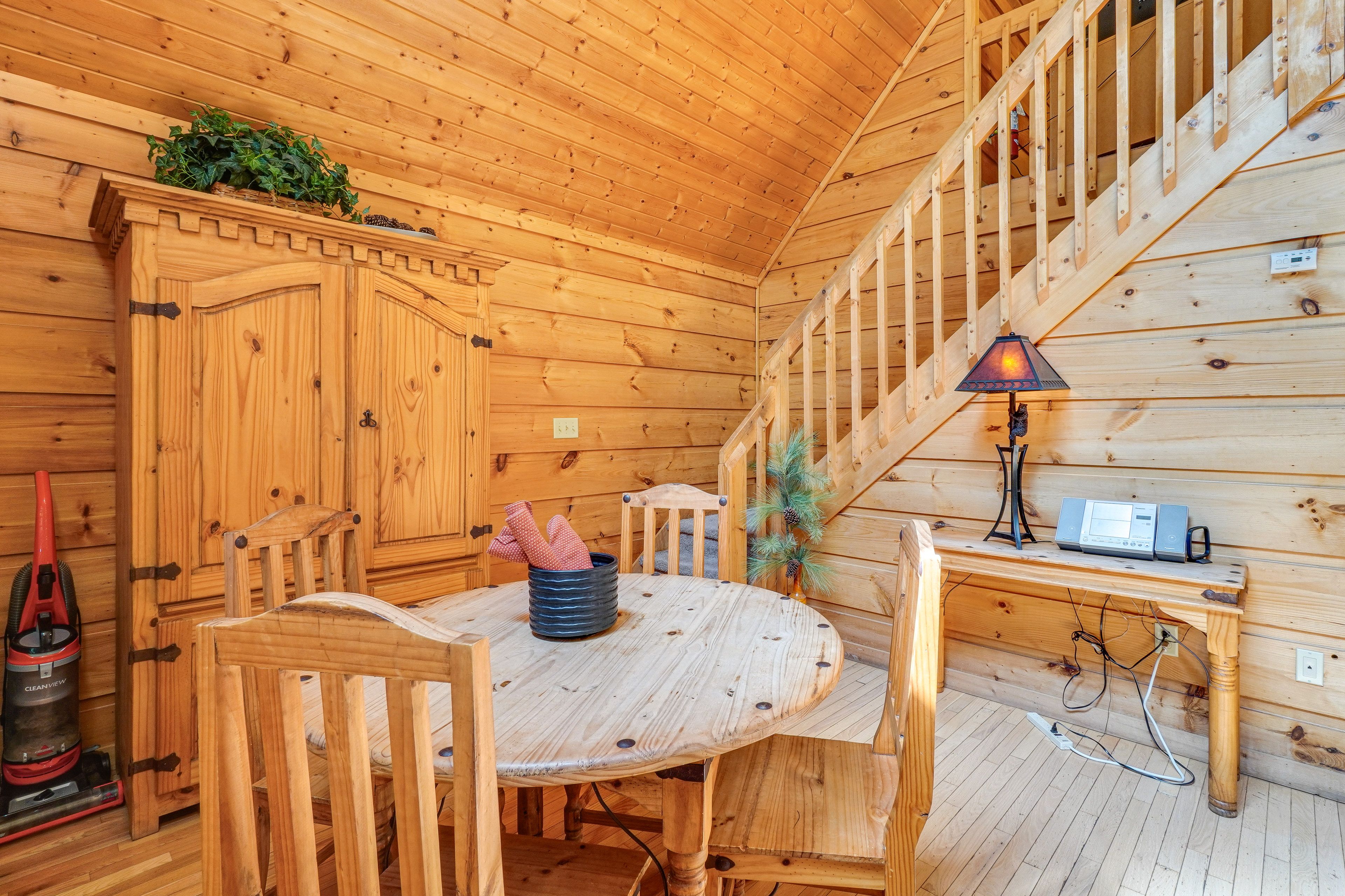 Dining Area | 1st Floor | Dishware/Flatware