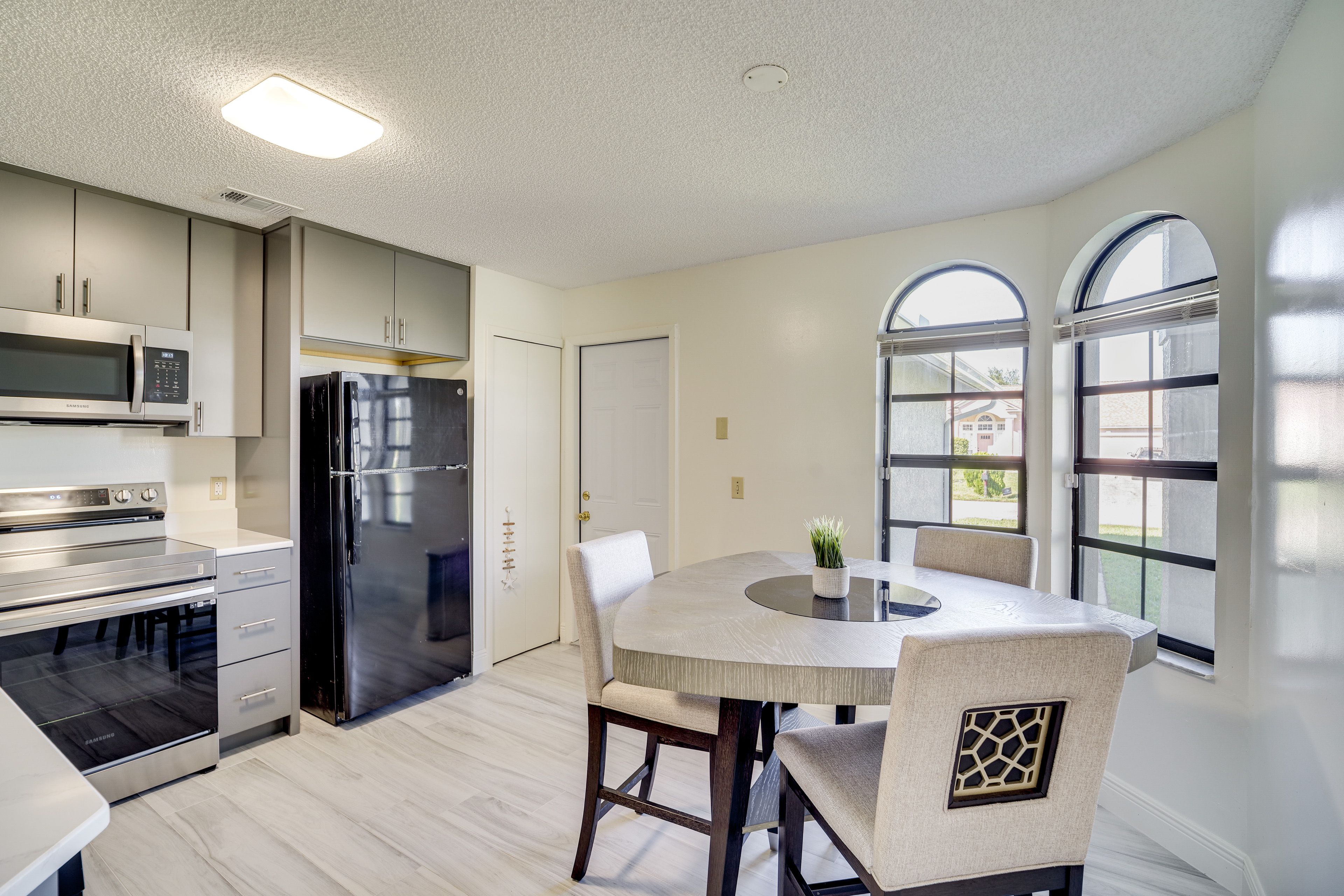 Kitchen | Dishware & Flatware | Spices